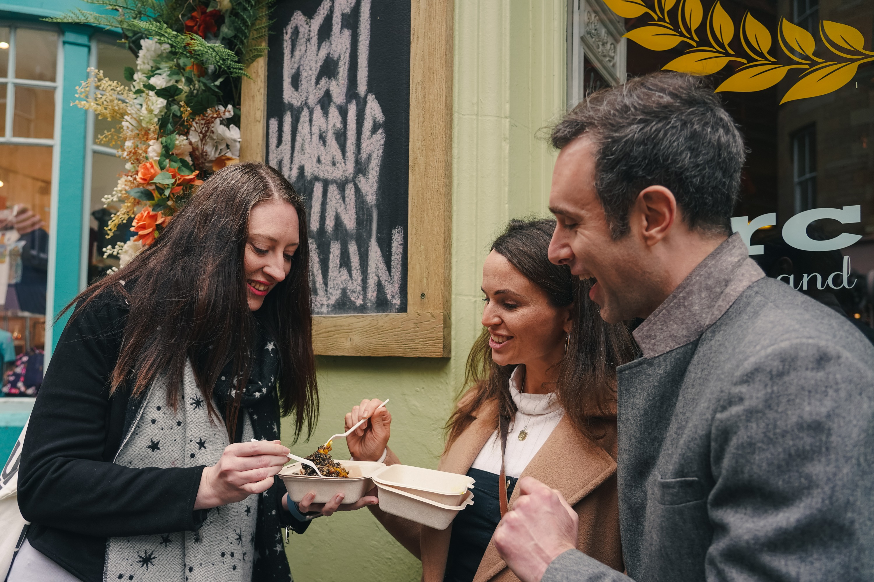 Edinburgh Private and Custom Food Tour with a Local Foodie