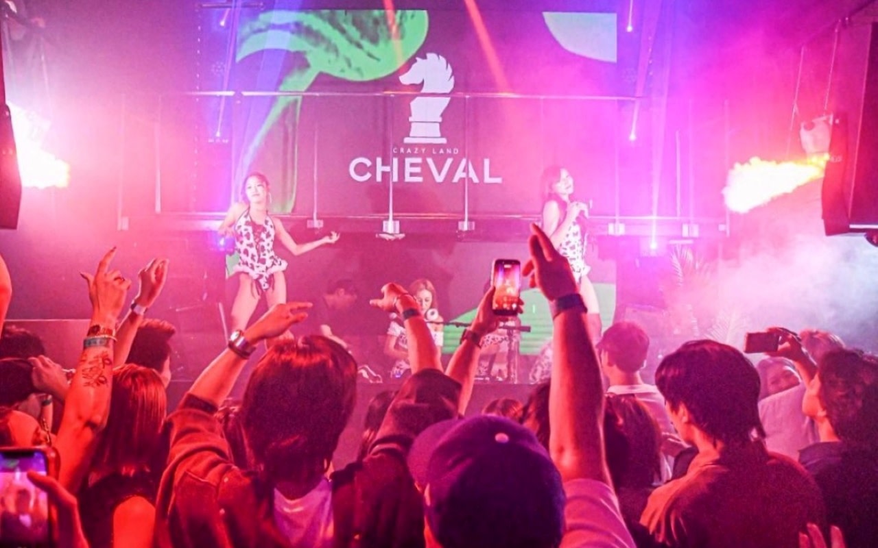 Osaka Shinsaibashi: CRAZY LAND by CHEVAL Nightclub Admission Ticket