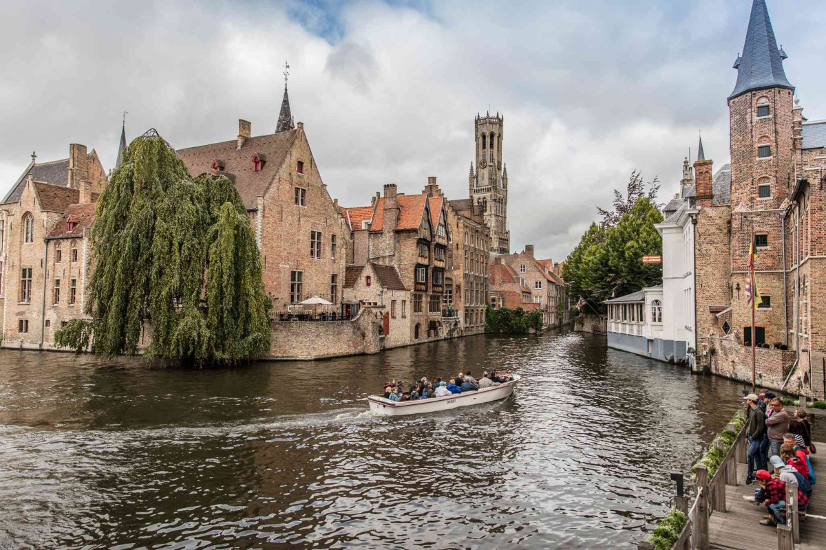 Private Trip from Paris with Bruges Highlights