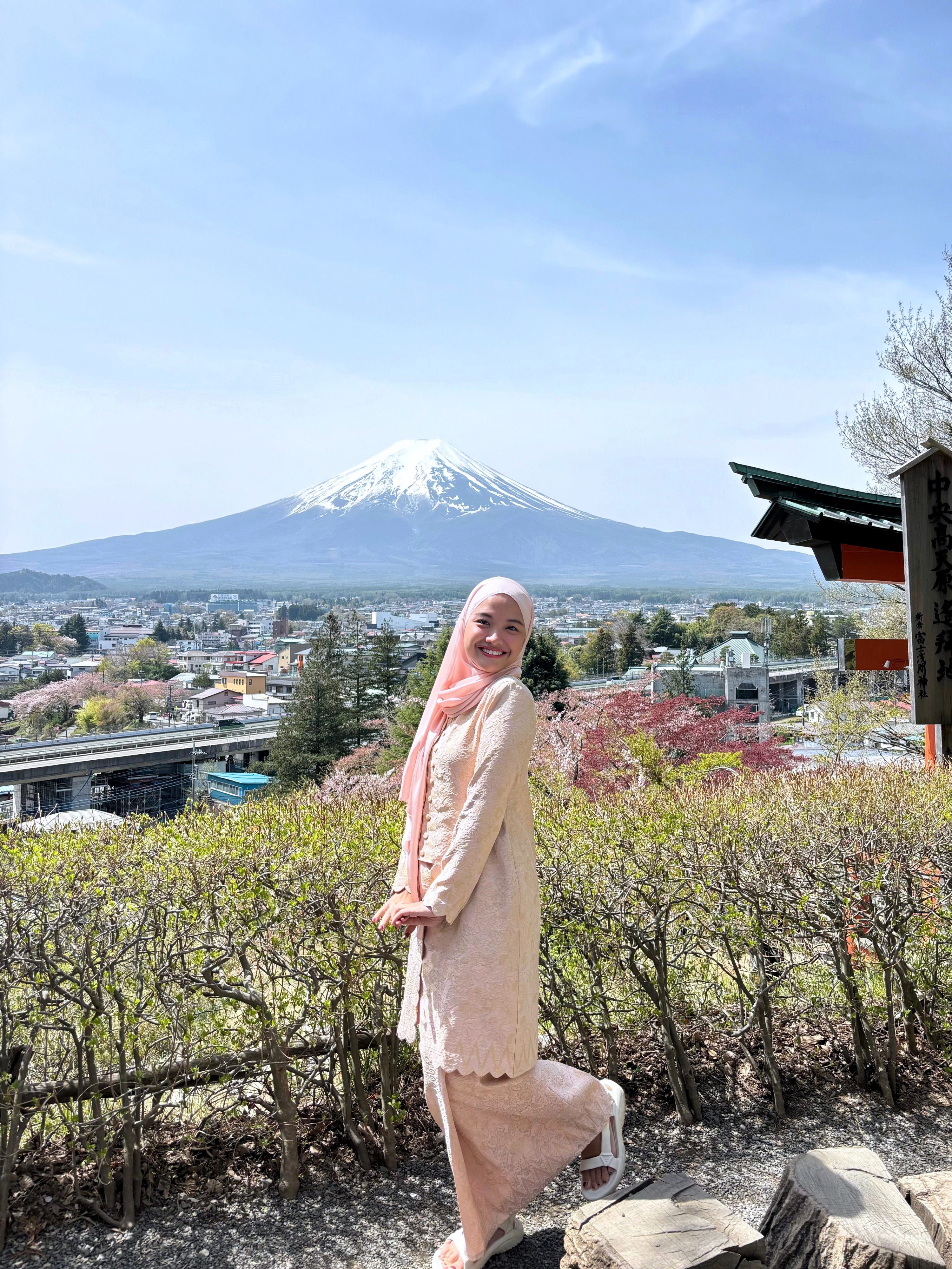 Mount Fuji Halal Tour with Muslim-friendly lunch (depart from Tokyo)