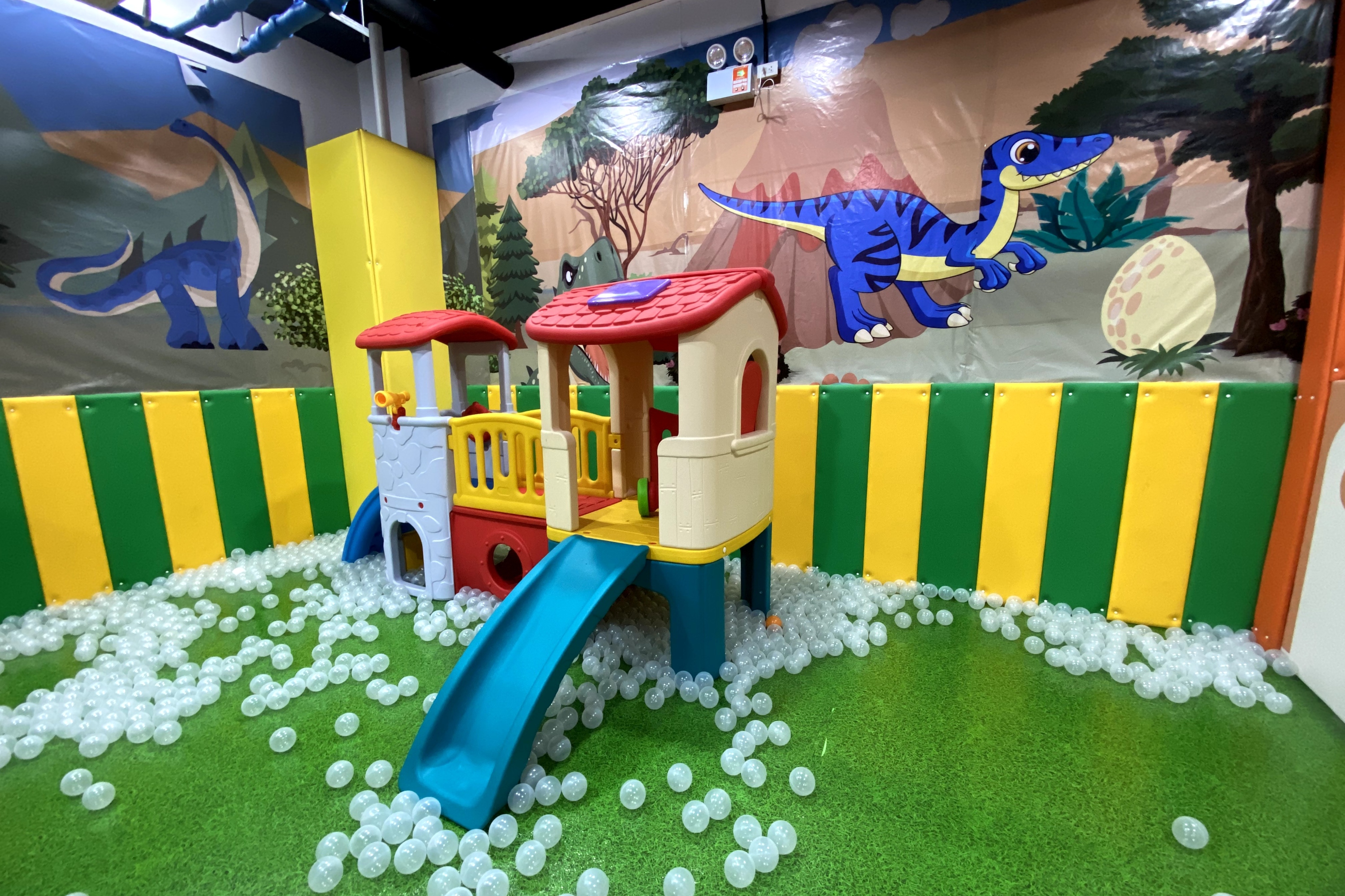 愛 Ayala Malls Fairview Terraces 體驗恐龍冒險