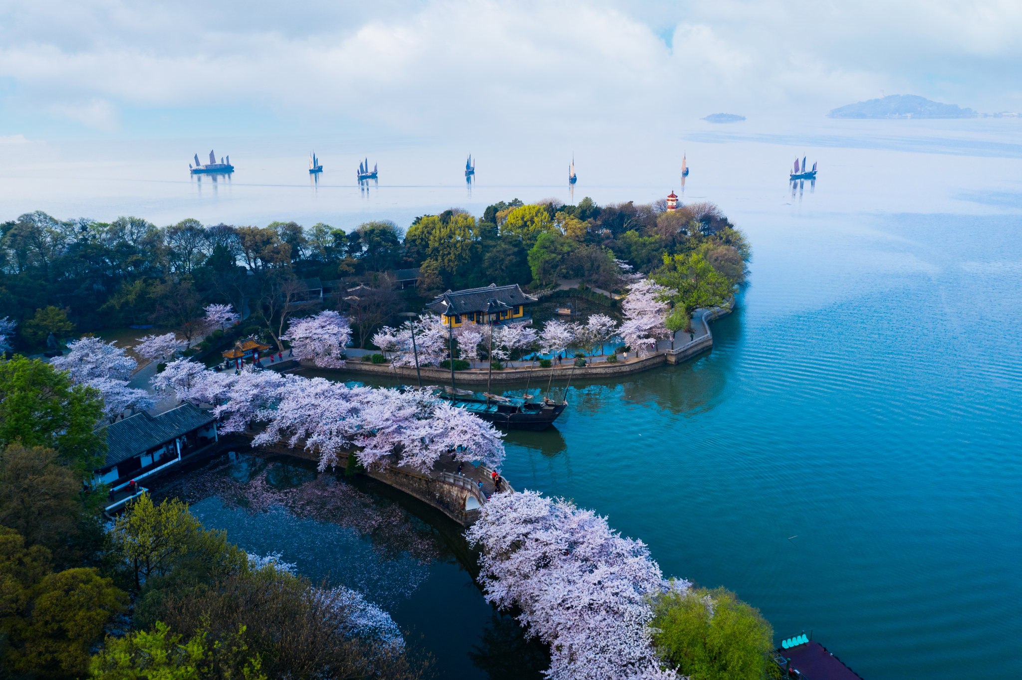無錫禪意小鎮·拈花灣+無錫市太湖黿頭渚風景區3日2晚跟團遊