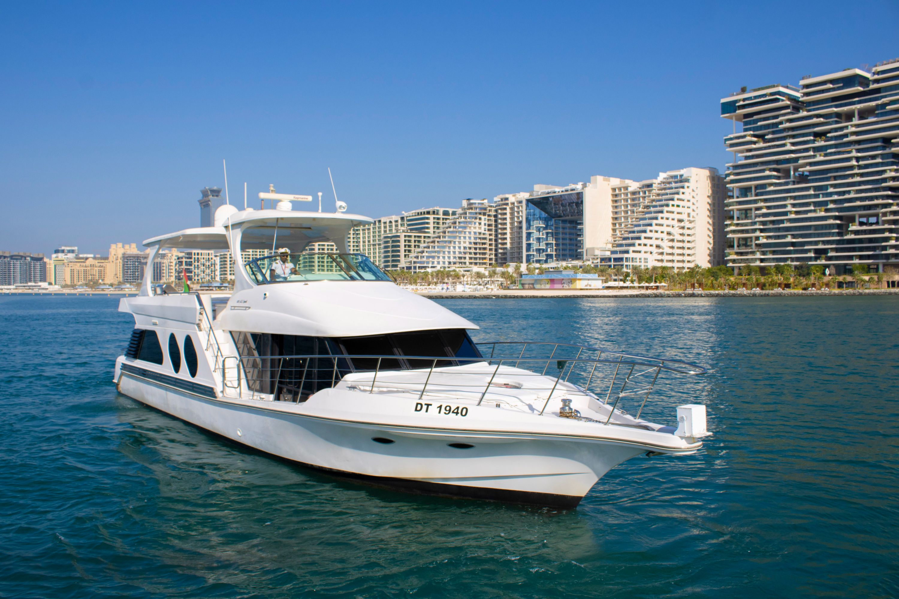 Private Yacht Rental in Dubai