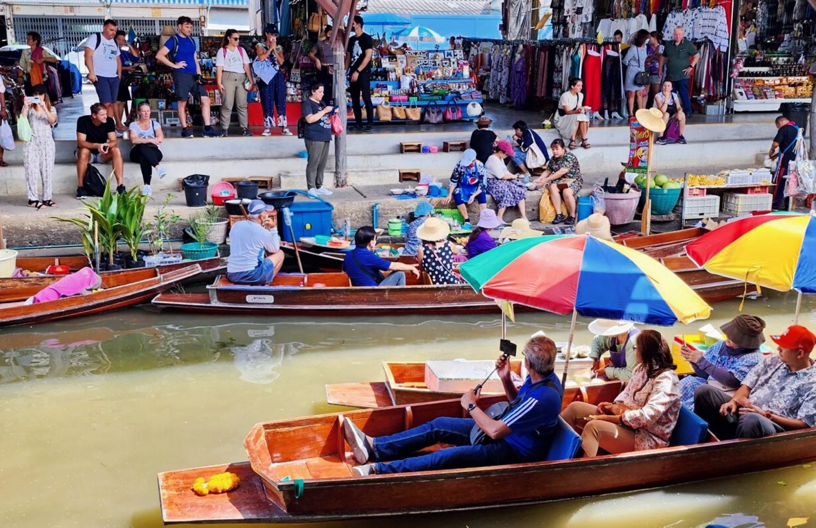 Free eSIM-Maeklong Train&floating market&free Thai costume or cafe