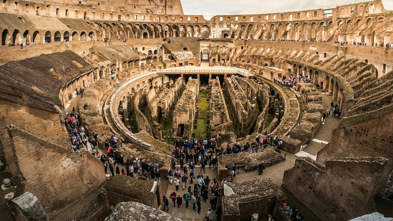 羅馬鬥獸場 (Colosseum)、古羅馬廣場 (Roman Forum) 和帕拉蒂尼山 (Palatine Hill) 門票，羅馬隨上隨下巴士