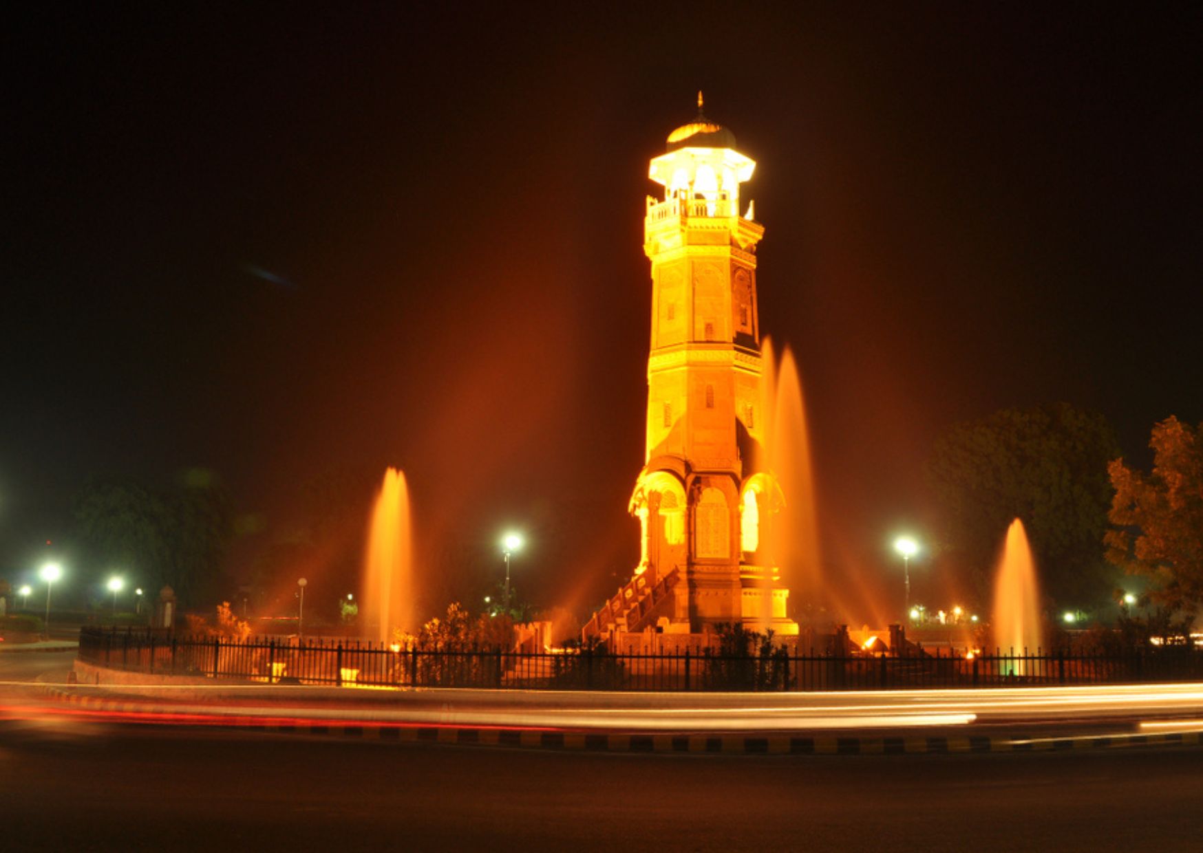 Night Walk in Bikaner: Culture, Lights & Stories with a Local Guide