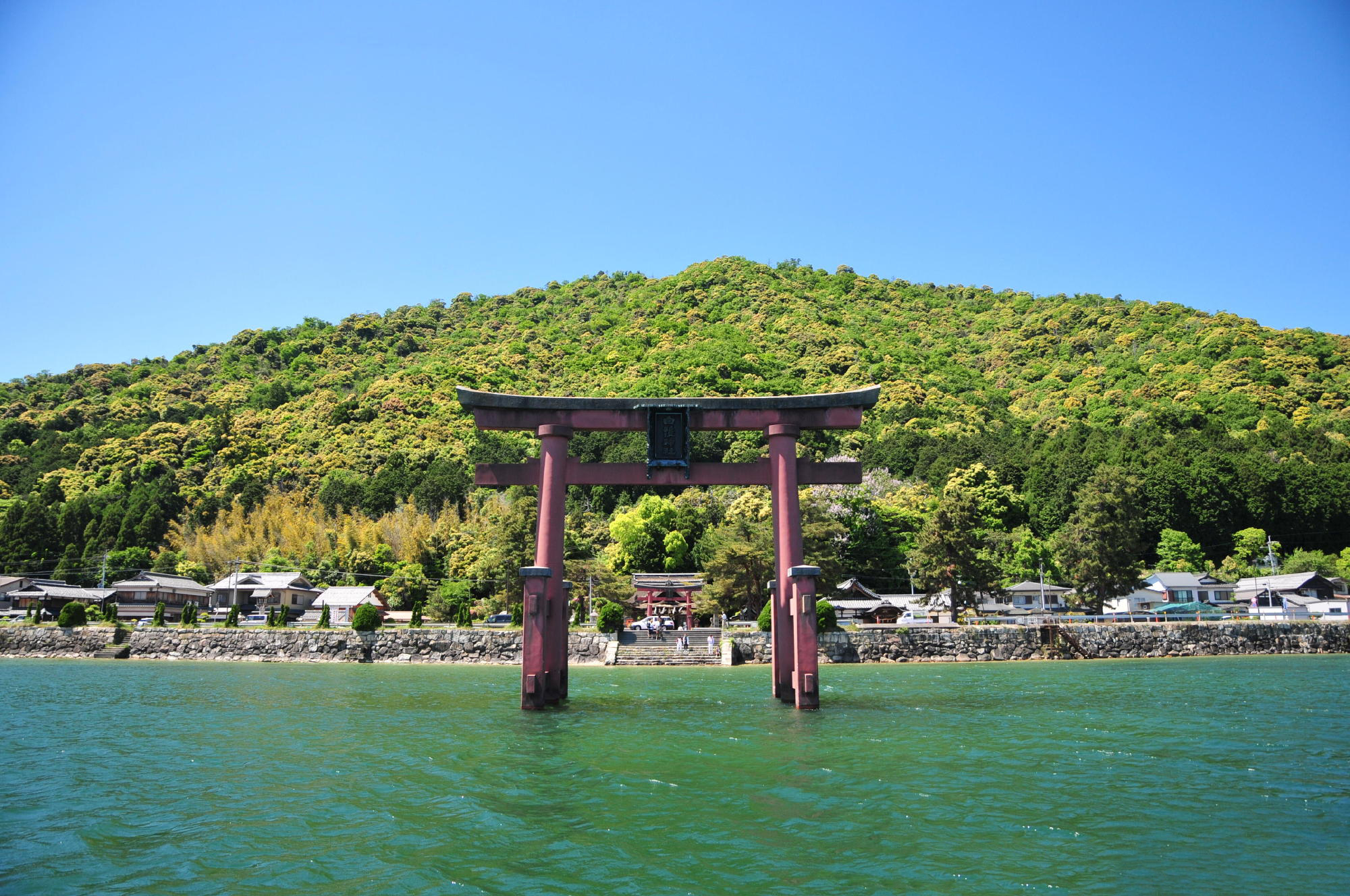 Lake Biwa Observatory, Shirahige Shrine, and Mangetsu-ji Temple Floating Temple Hall Day Trip