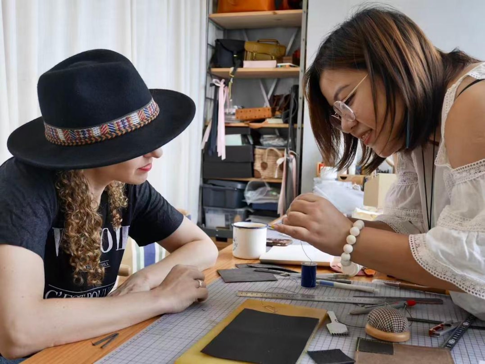 Leather Crafting Experience in Shanghai Cat B&Bs
