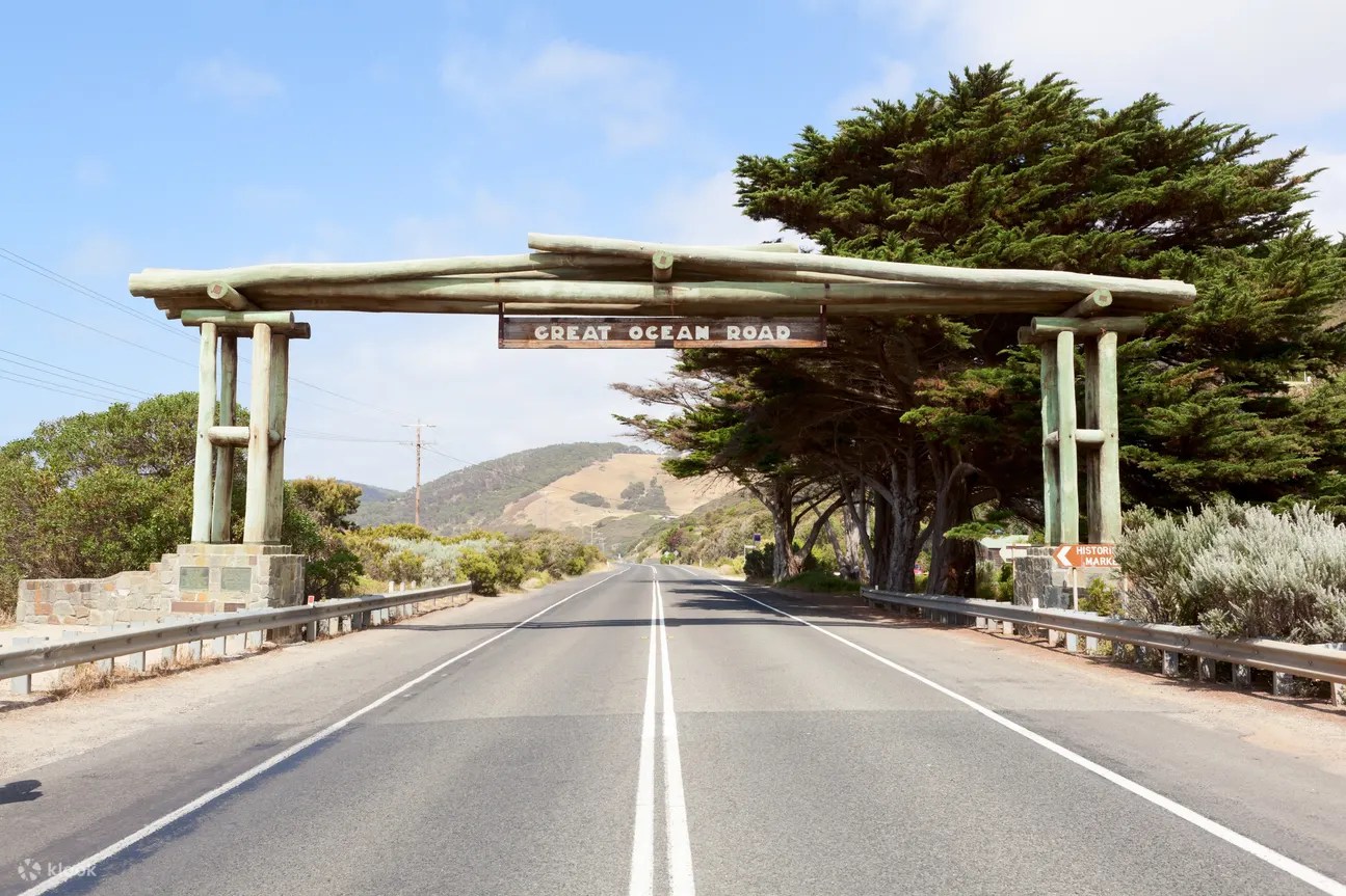 大洋路 (Great Ocean Road) 十二使徒岩 (12 Apostles) 袋鼠與無尾熊之旅