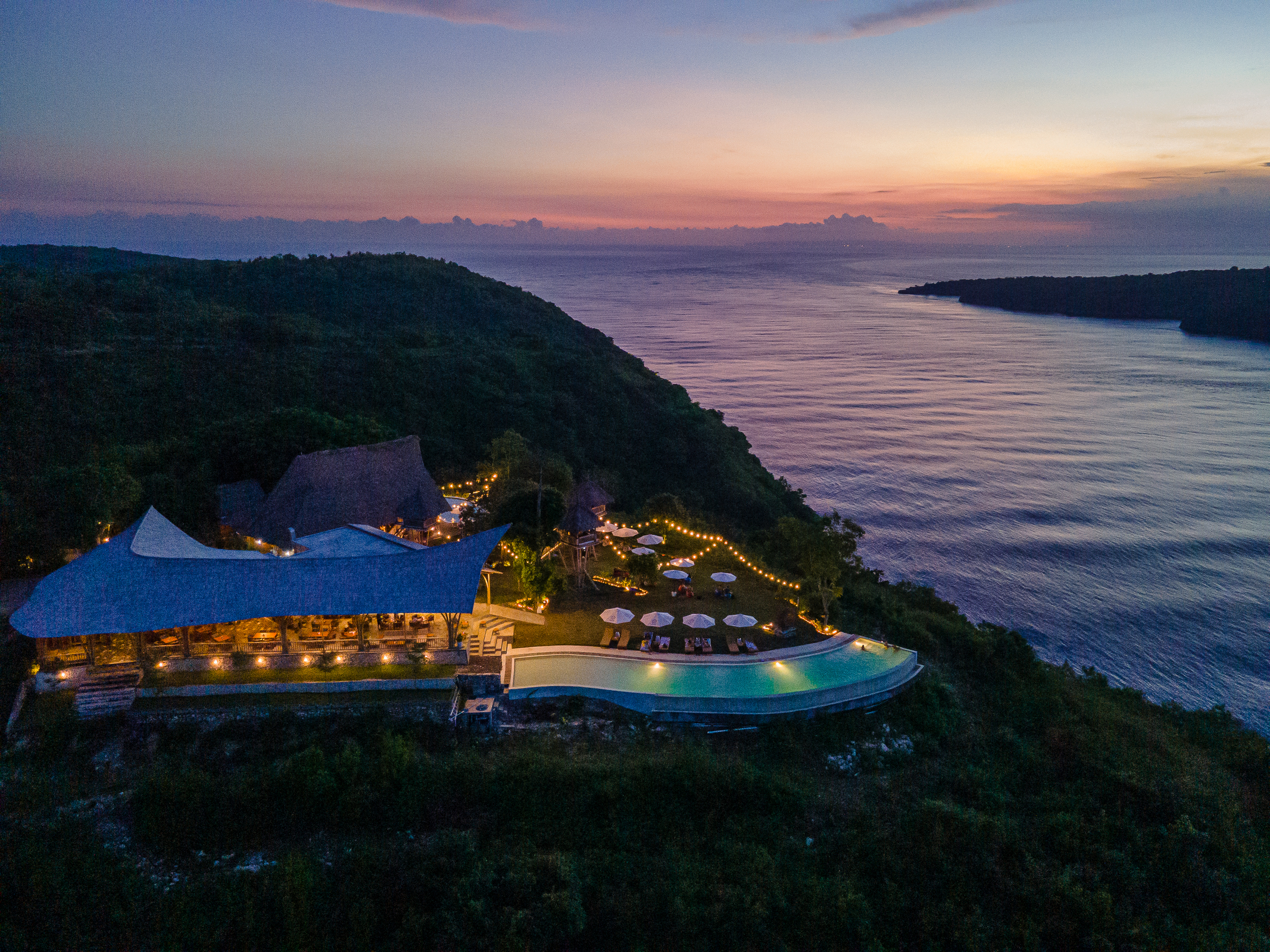 巴厘島佩尼達島Amok Sunset餐廳和酒吧