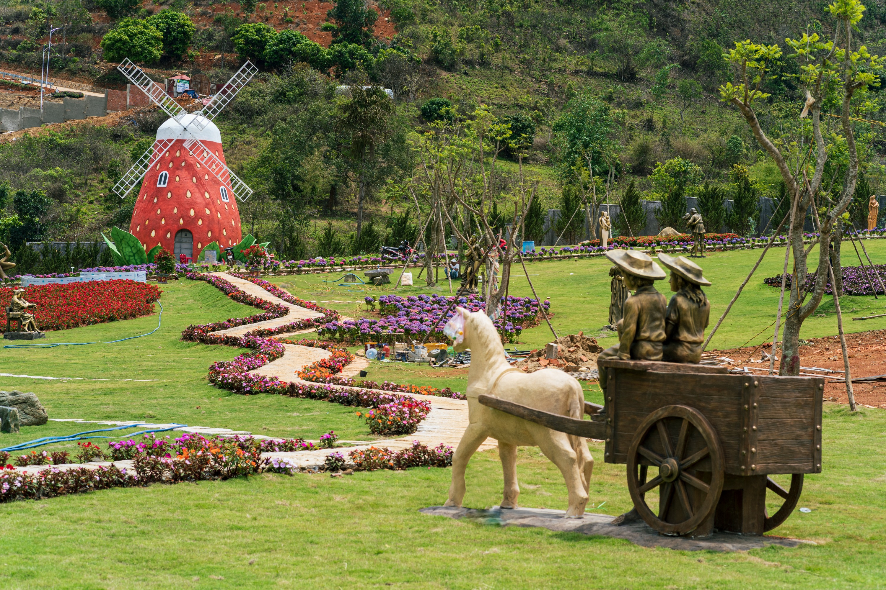 Dalat Elephant Mountain Pine Forest Ticket 