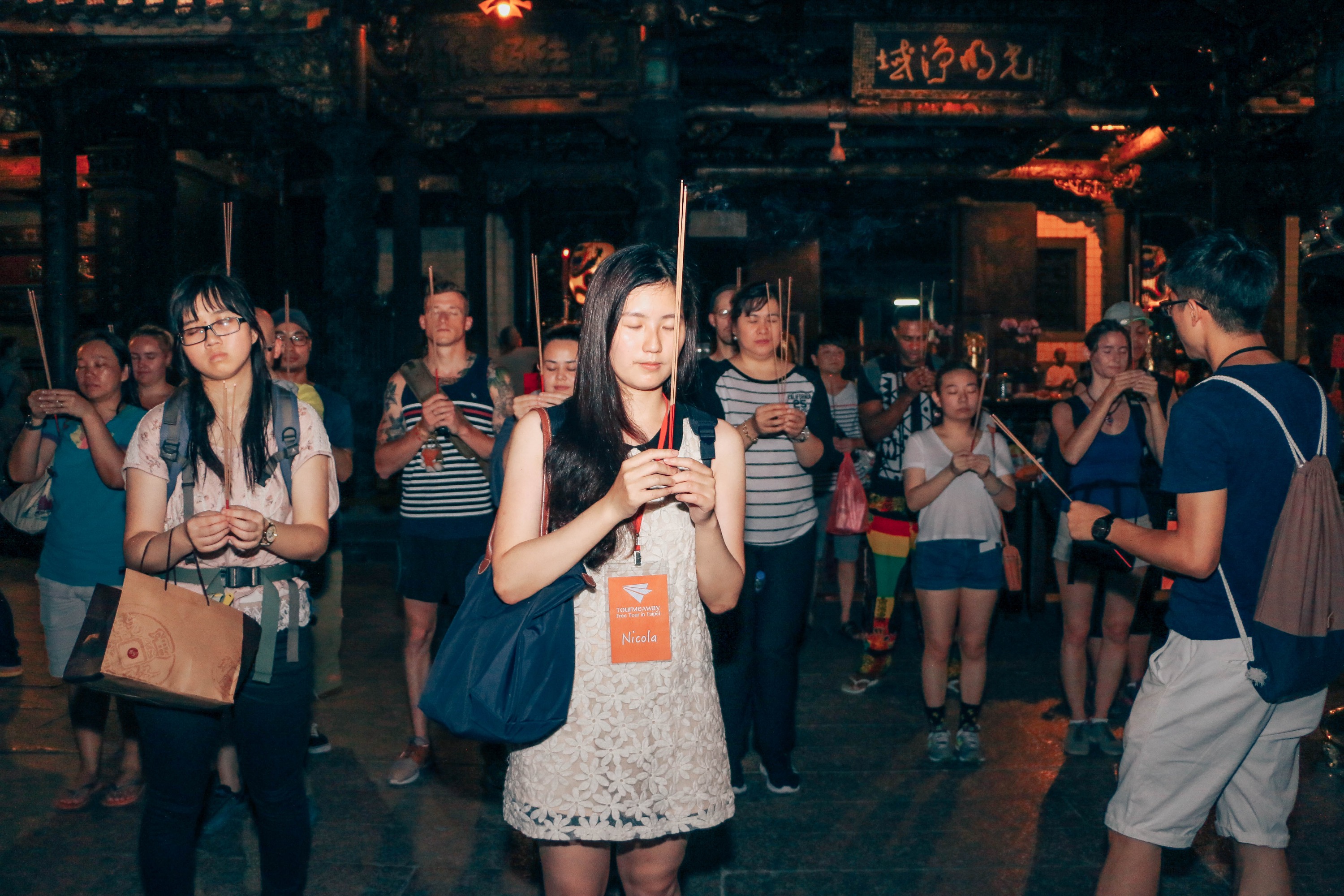 Taipei Free Walking Tour: Longshan Temple Culture and History Tour