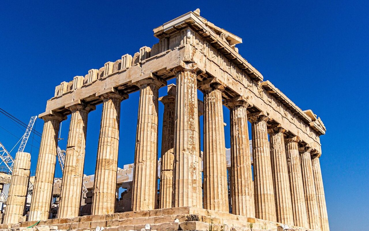 Acropolis private half-day sightseeing tour in Athens