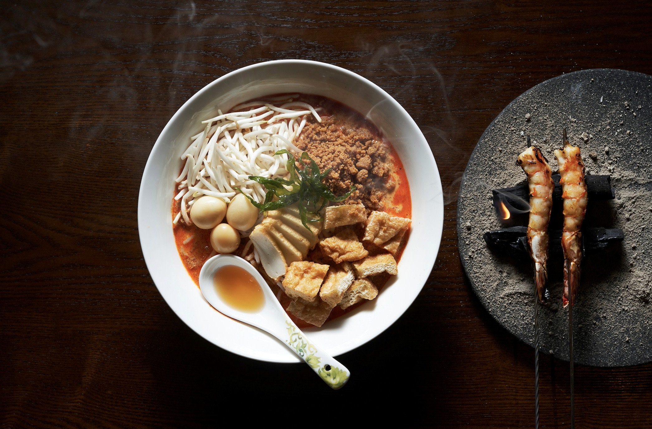 Lobby Lounge at The Capitol Kempinski Hotel Singapore	