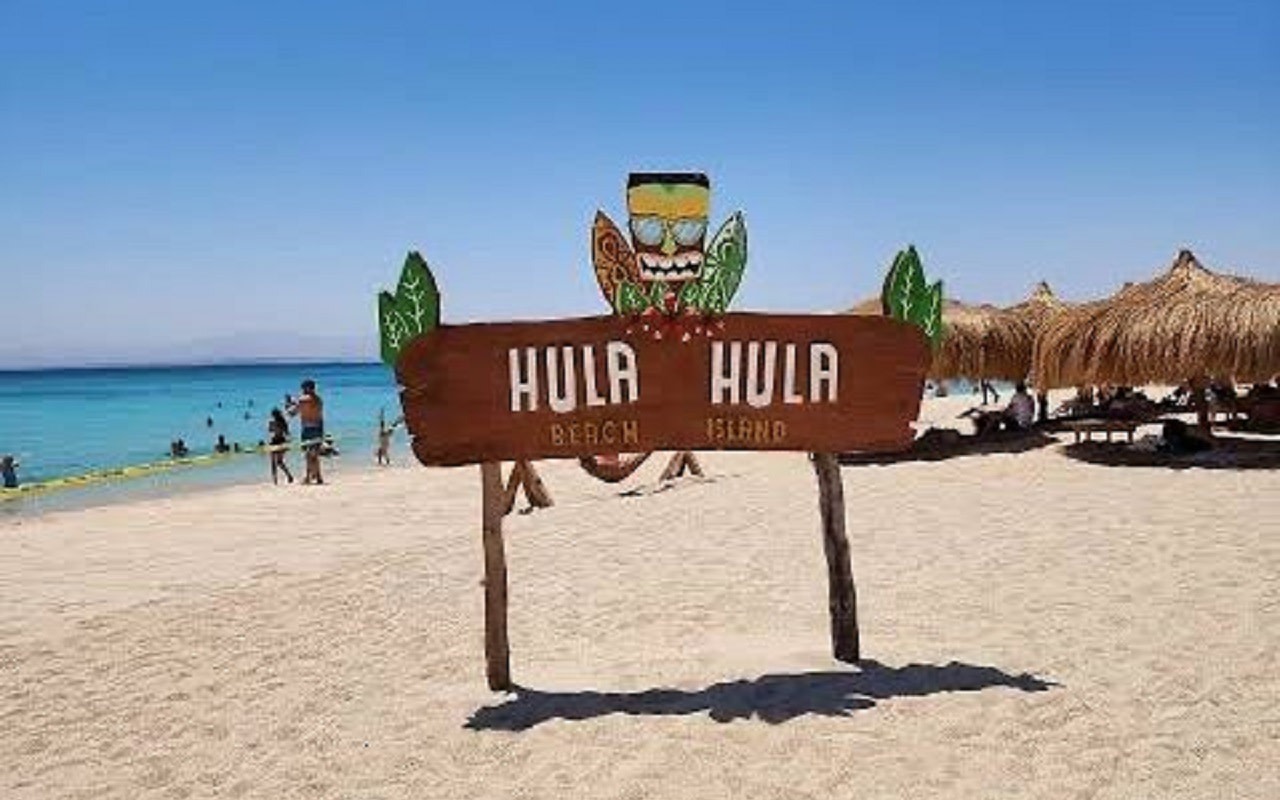 Hula Hula Island Snorkeling Boat Trip & 1 Intro Dive - Hurghada