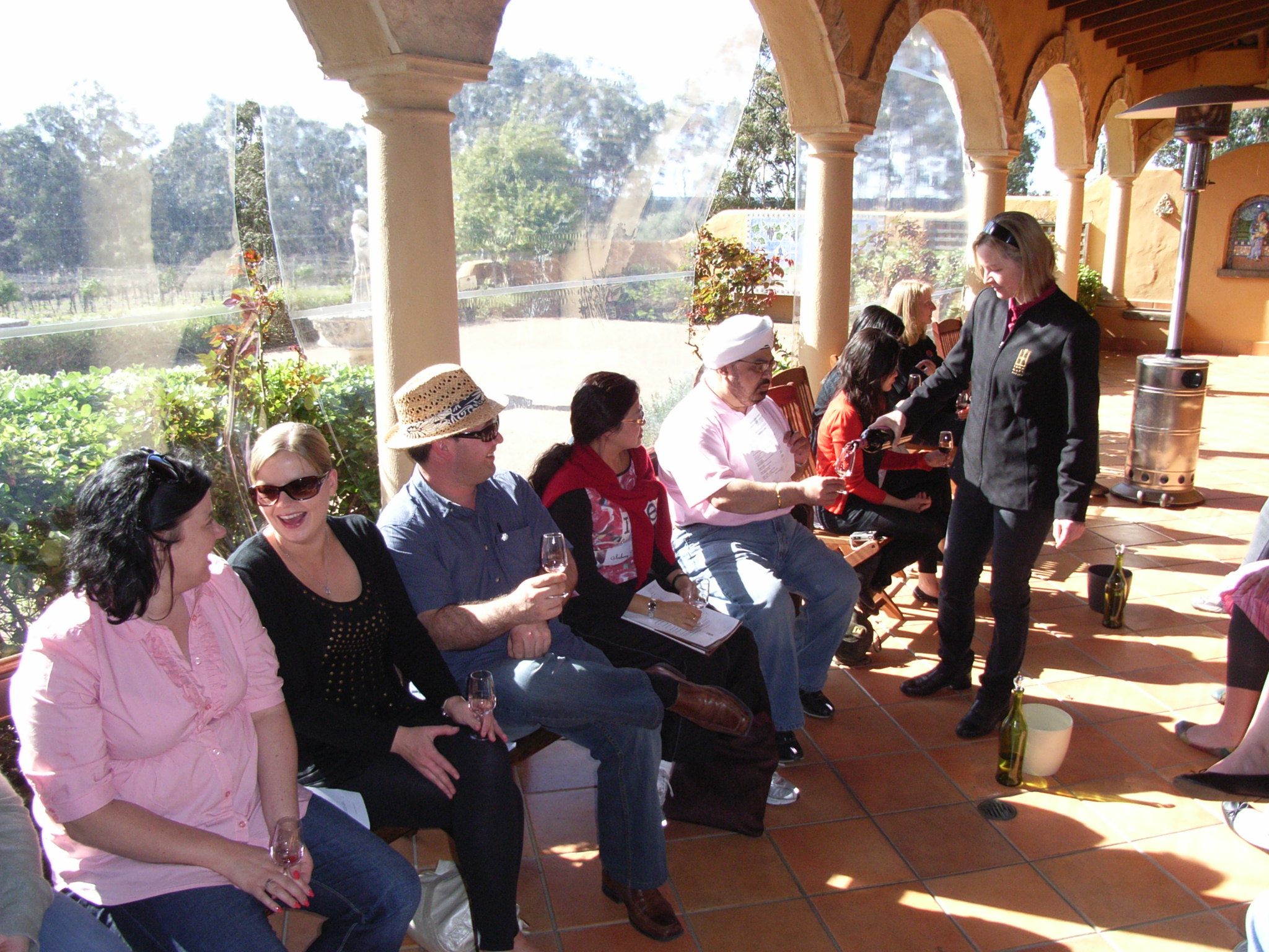 在美麗的家族莊園品嚐美酒