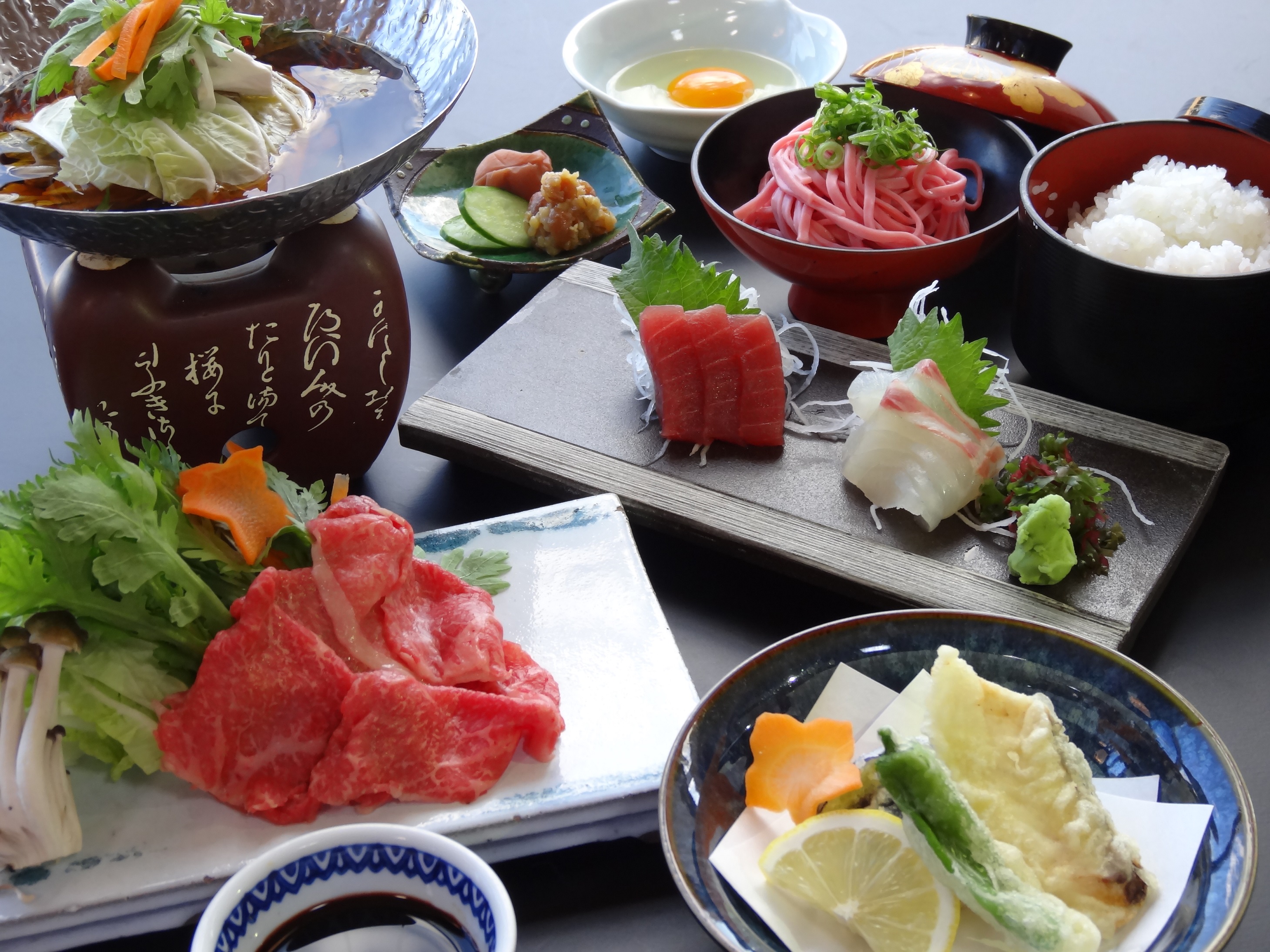 [Wakayama] Wakayama Cherry Blossoms and Strawberry Picking Day Tour