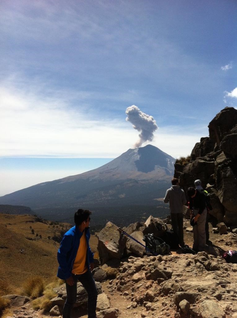 Iztaccihuatl Volcano Hike with an Alpinist