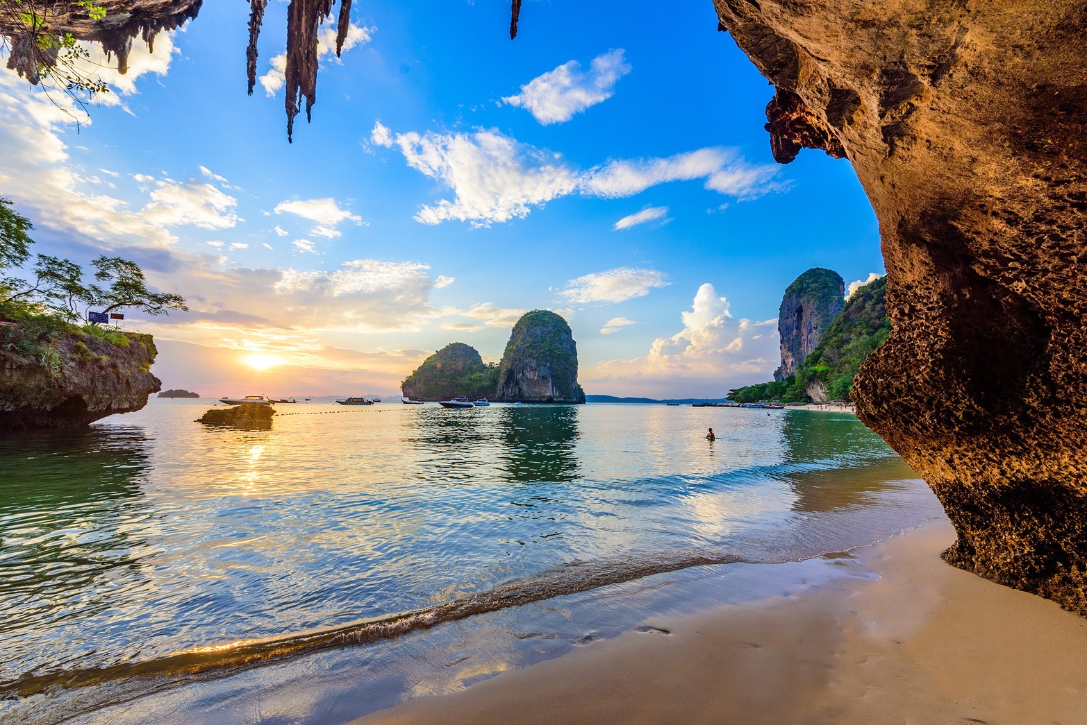 Krabi: Early Bird 4 Islands Snorkel Tour by Longtail Boat