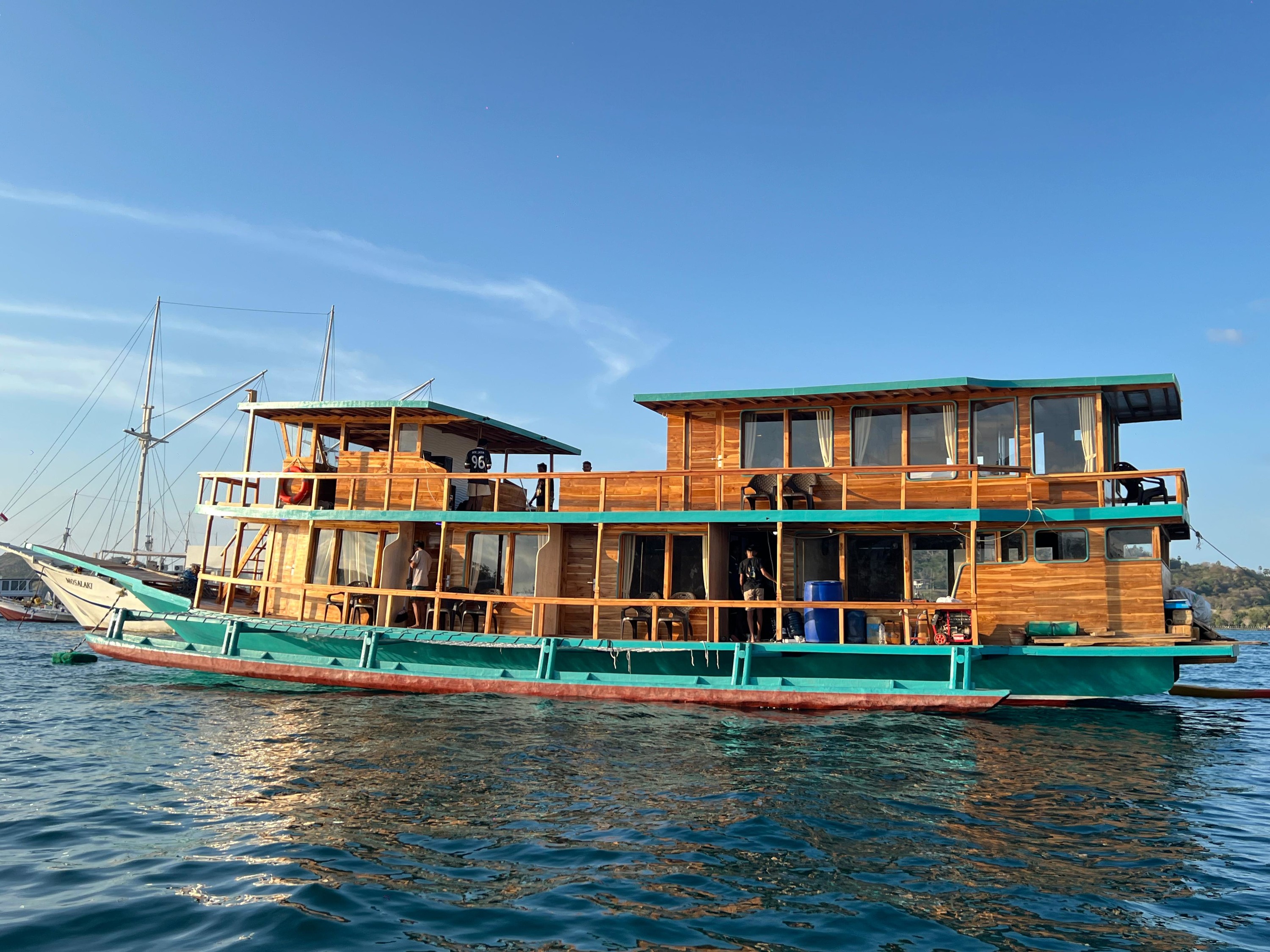 [Standard Phinisi] 3D2N GAN Liveaboard from Labuan Bajo