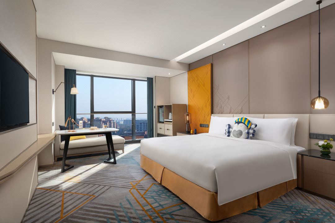 Superior Room King Bed High Floor