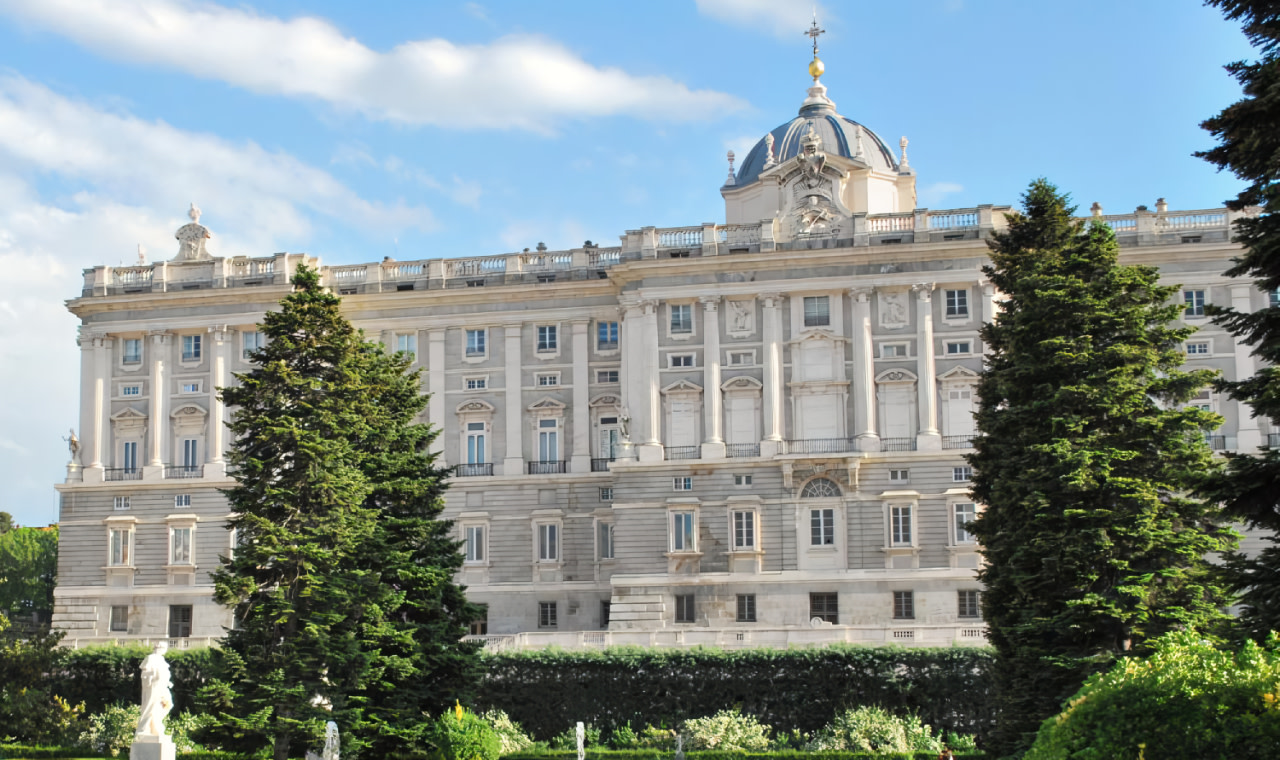Royal Palace and Prado Museum private tour in Madrid