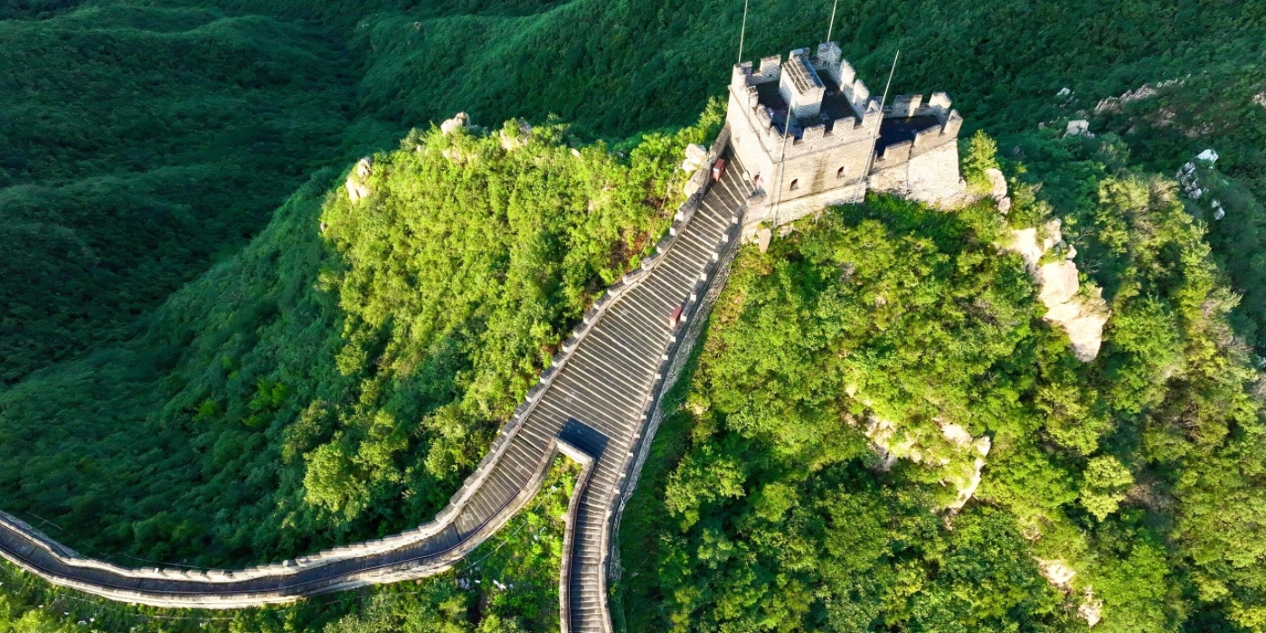 Private Day Tour to the Great Wall at Juyongguan and Peking Duck in Beijing