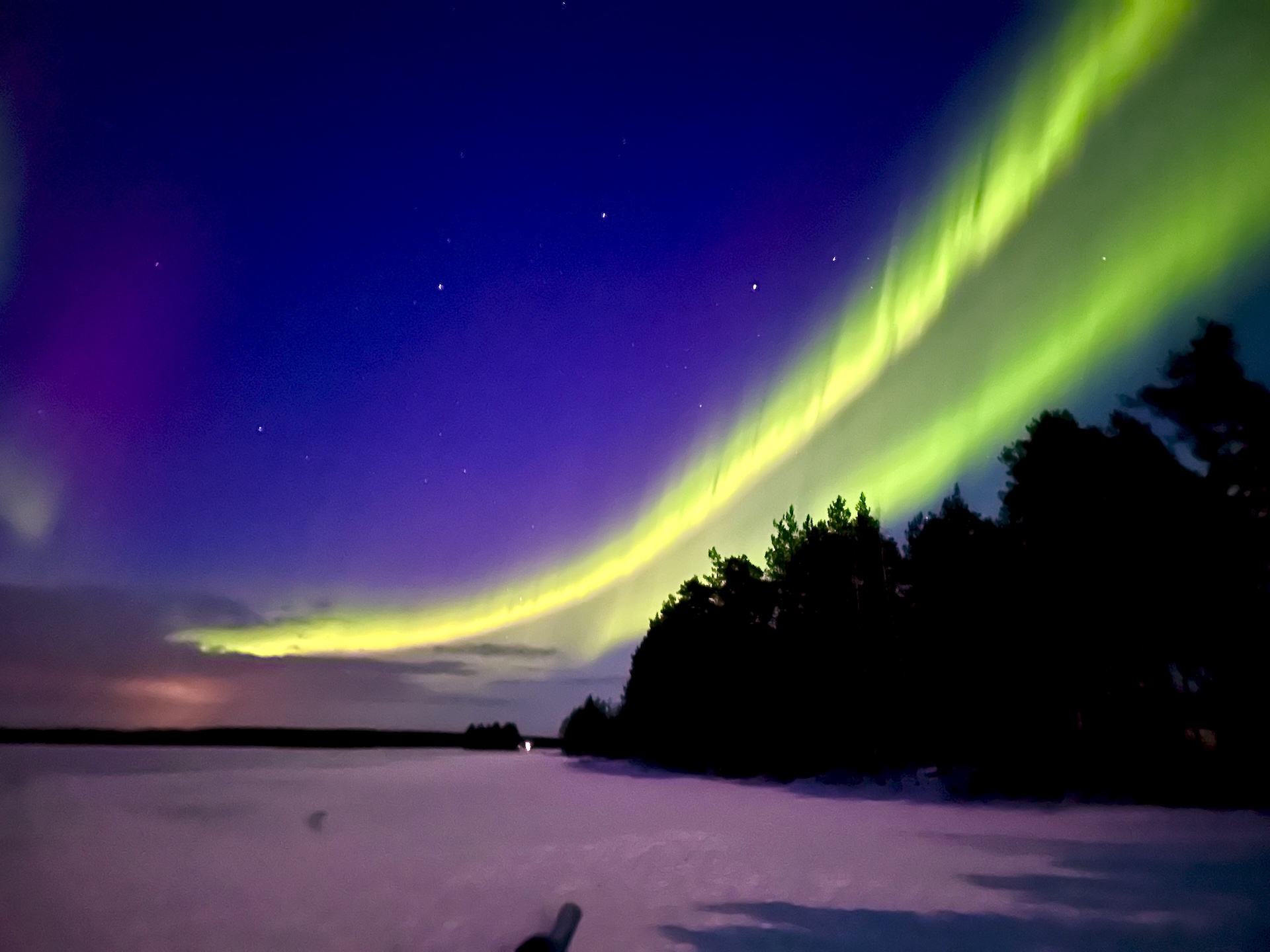 一道強烈的極光