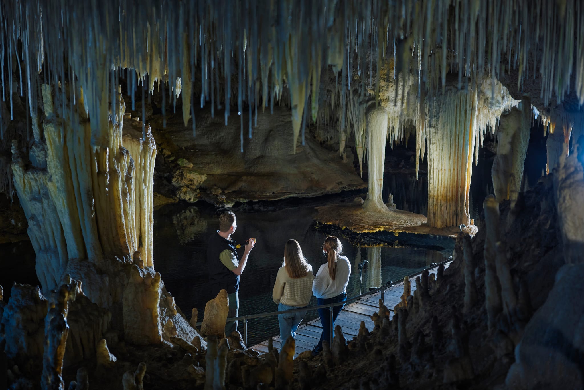 瑪格麗特河地區湖泊洞穴導覽之旅