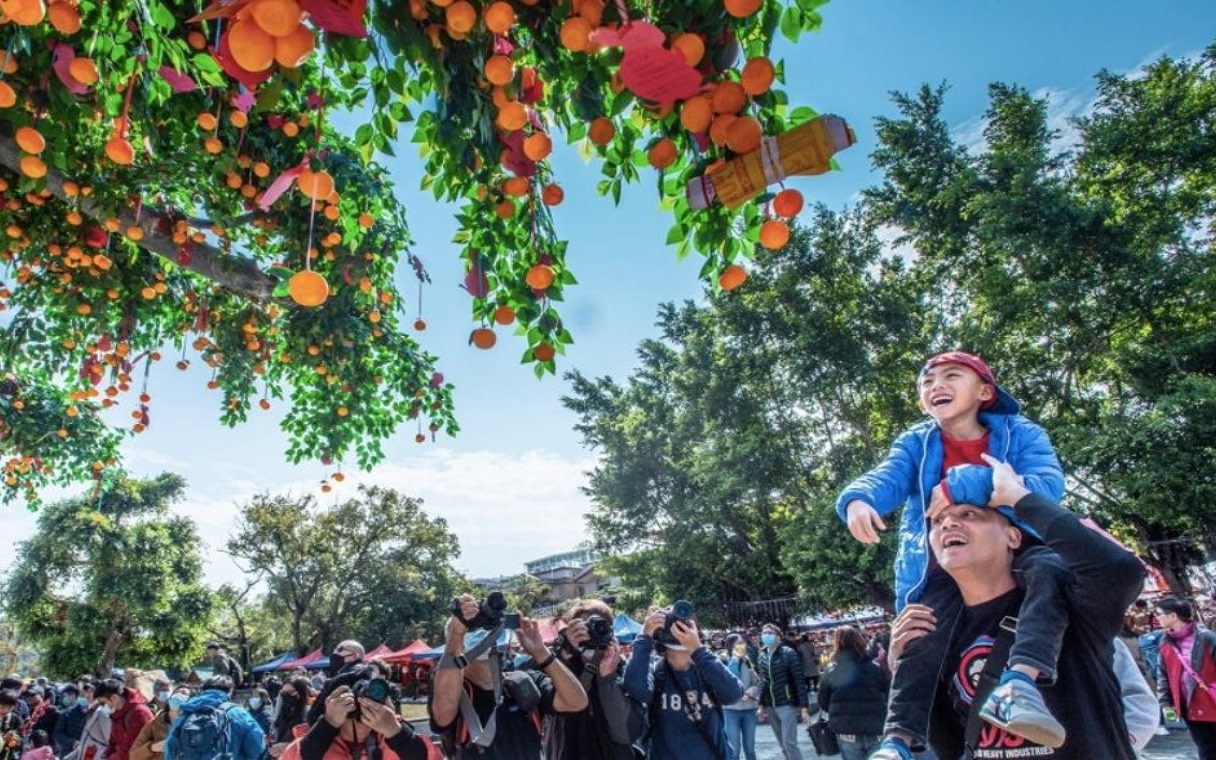 Auspicious New Year Destinations: Lam Tsuen Wishing Festival 2026 + Strawberry Picking + Gourmet Food Day Trip