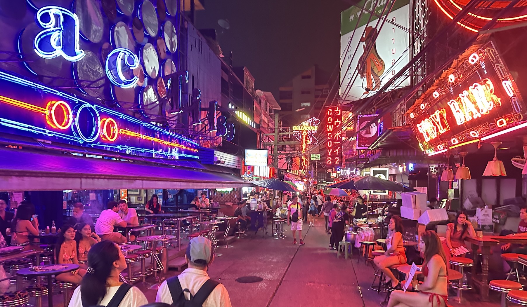 (Free eSIM) Bangkok iconic nightlife &amp; red-light tour by MyProGuide