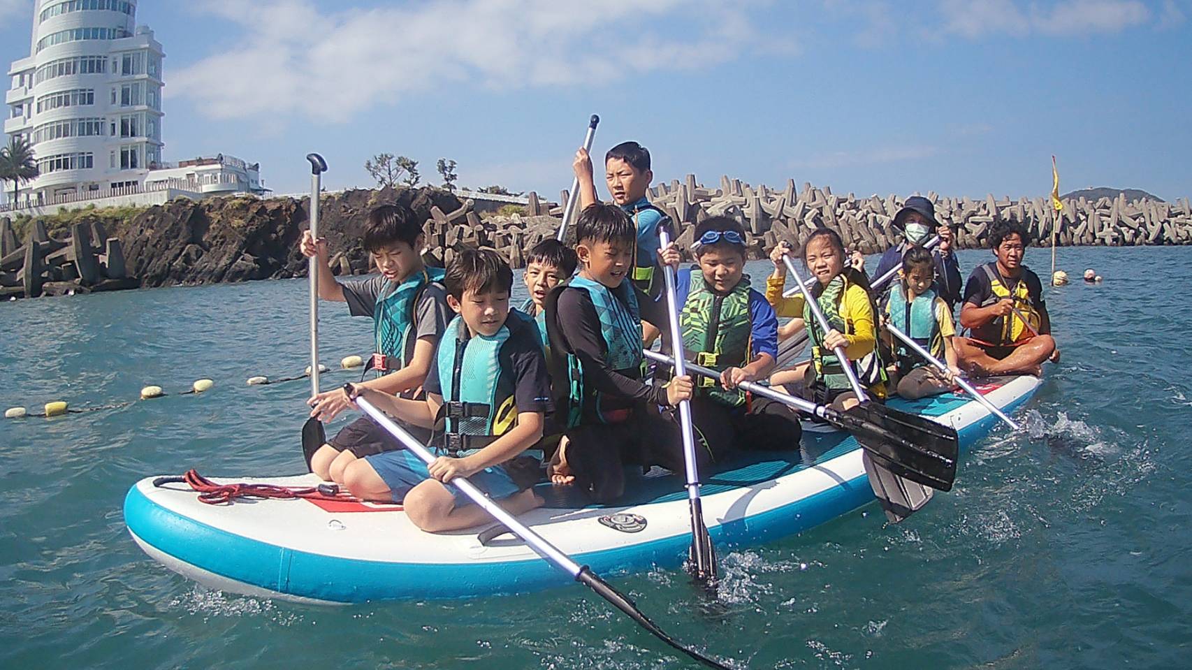 Nanfang'ao Tofu Cape: Waterway Exploration - Water Sports (SUP/Snorkeling/Diving)
