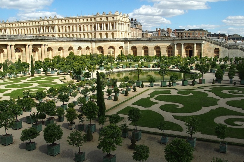 Versailles Palace and Gardens Tour from Paris