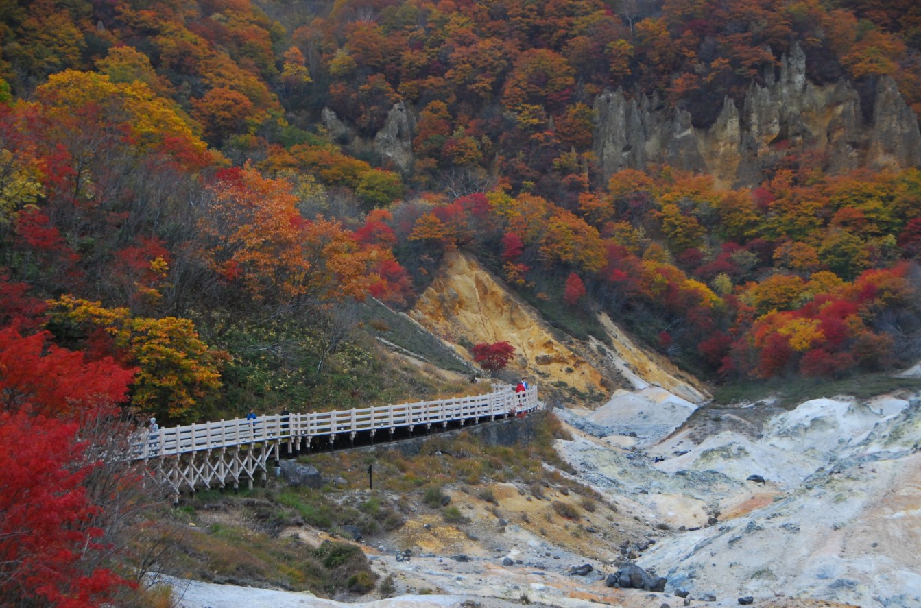 自然力量的震撼感撲面而來。 自然力量的震撼感撲面而來。