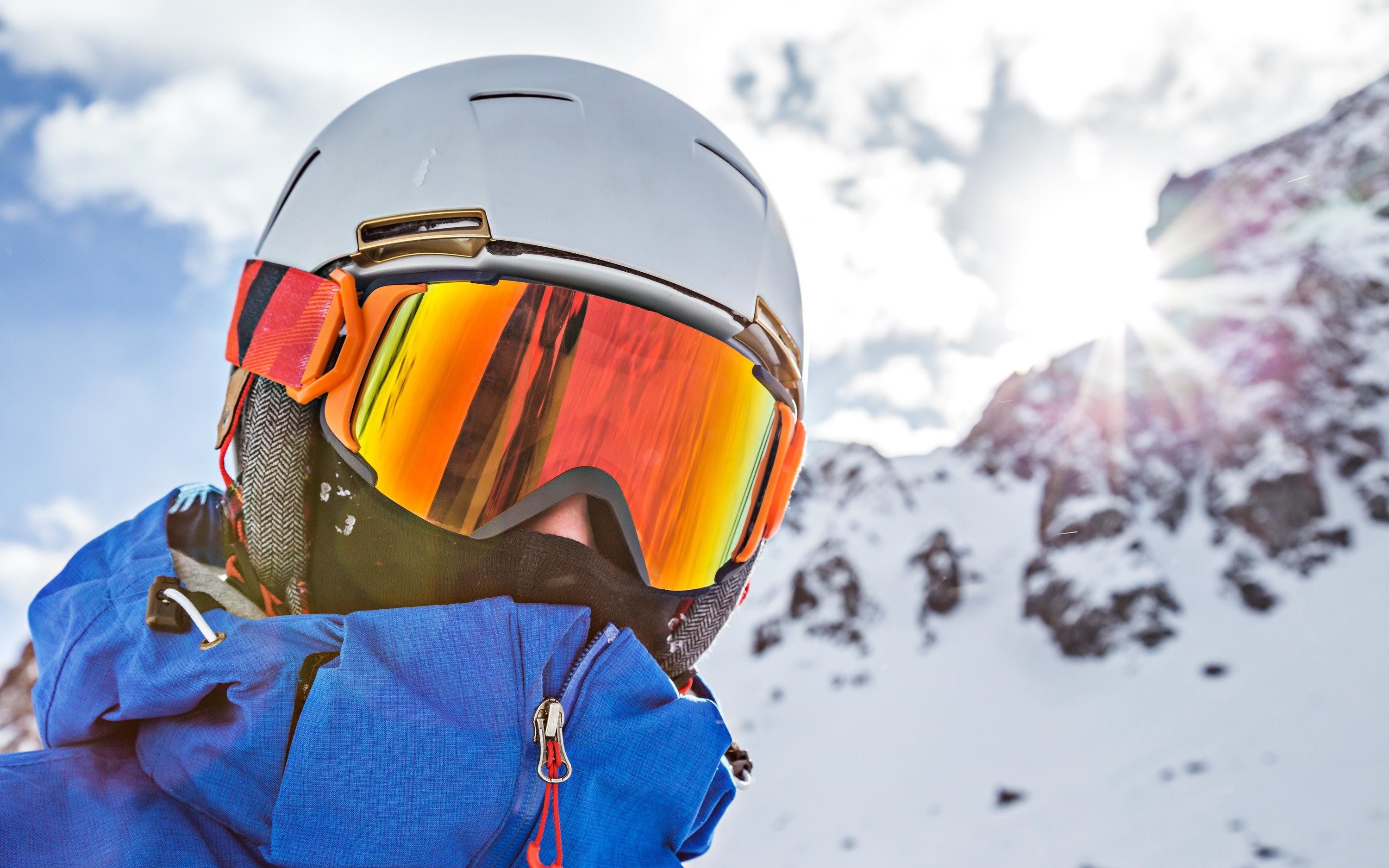 Skiing experience at Beijing Huaibei International Ski Resort