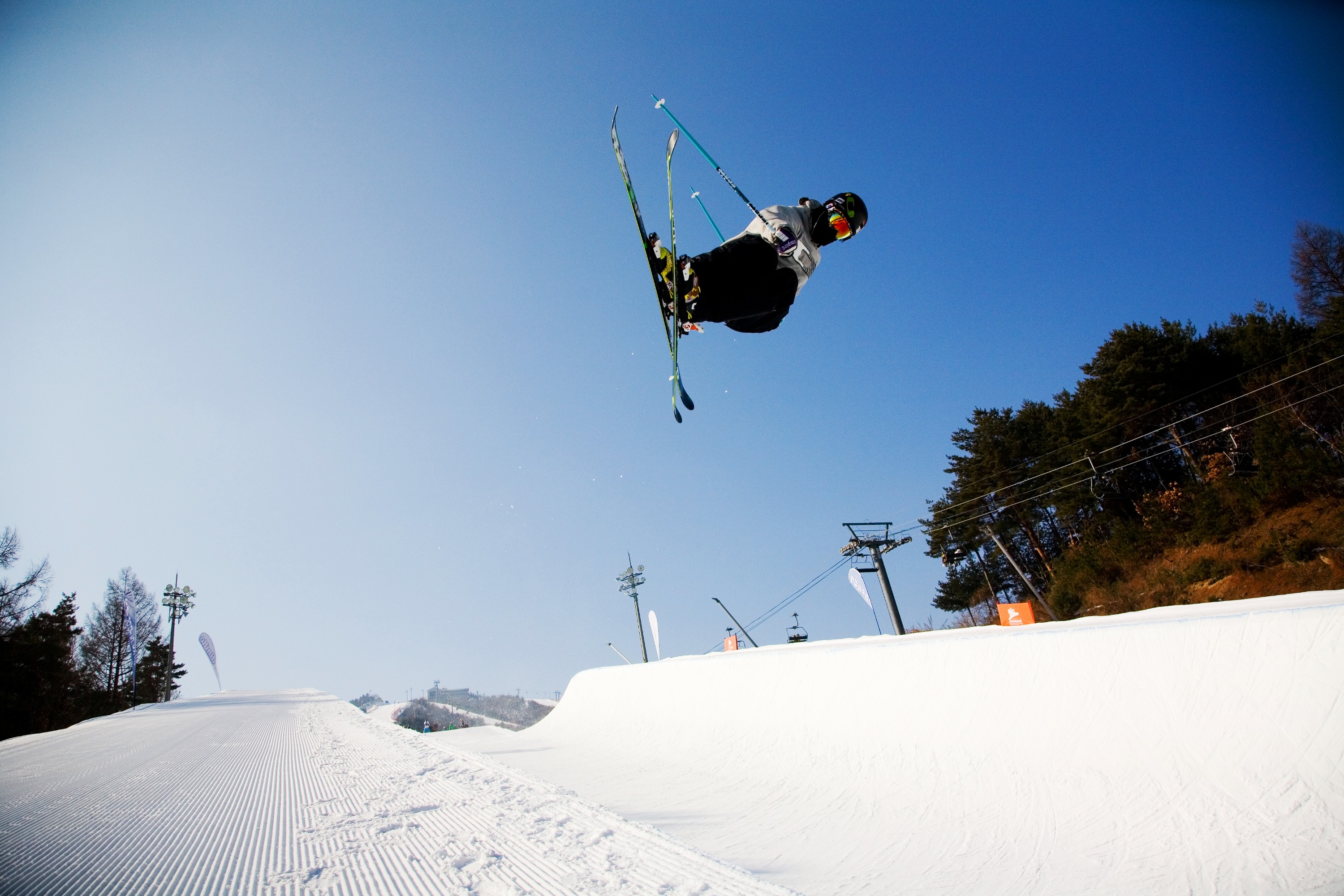 Gangwon-do Welli Hilli Park Ski Resort 2D1N Tour from Seoul