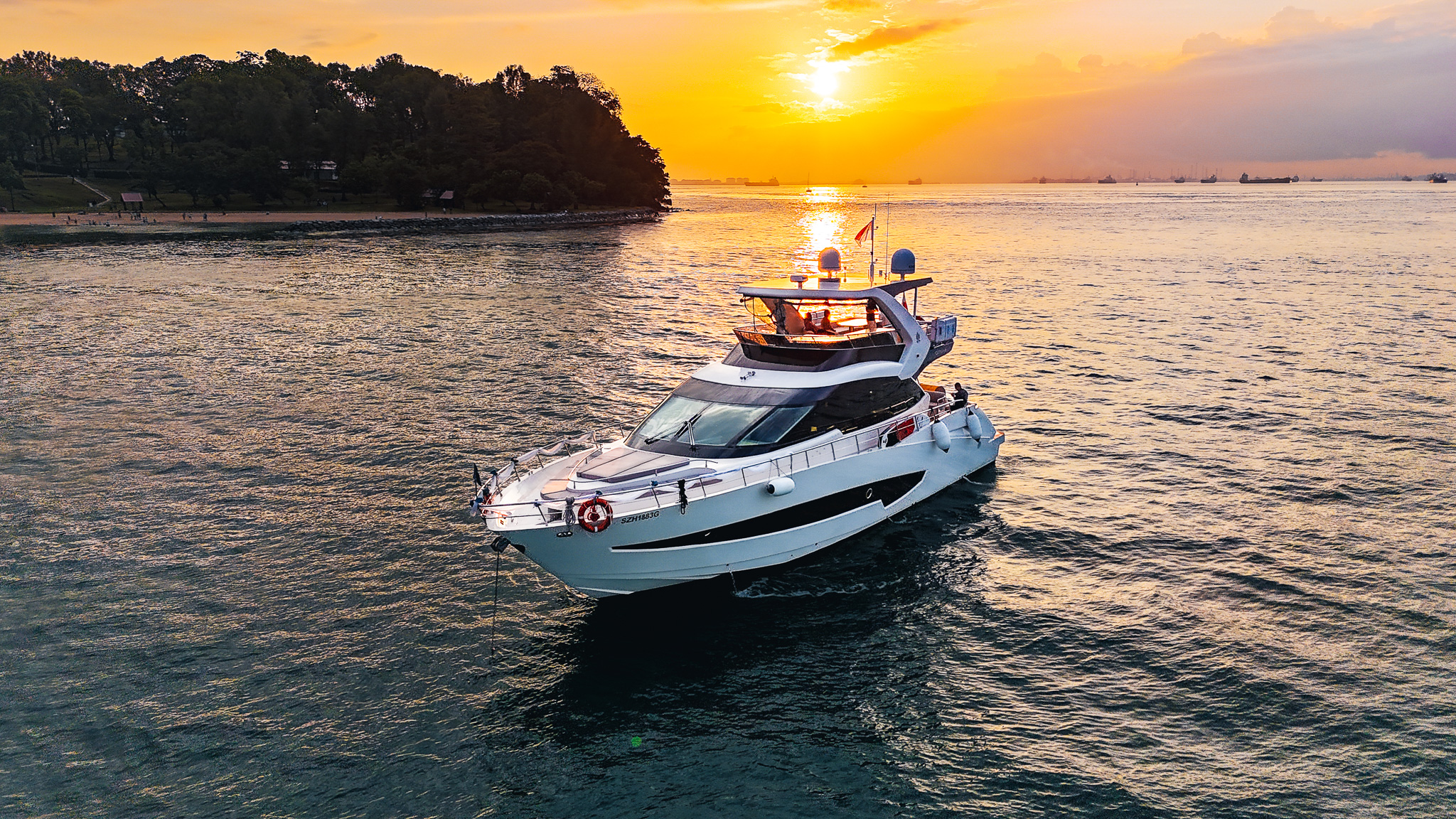 MY Legend Private Yacht Charter in Singapore