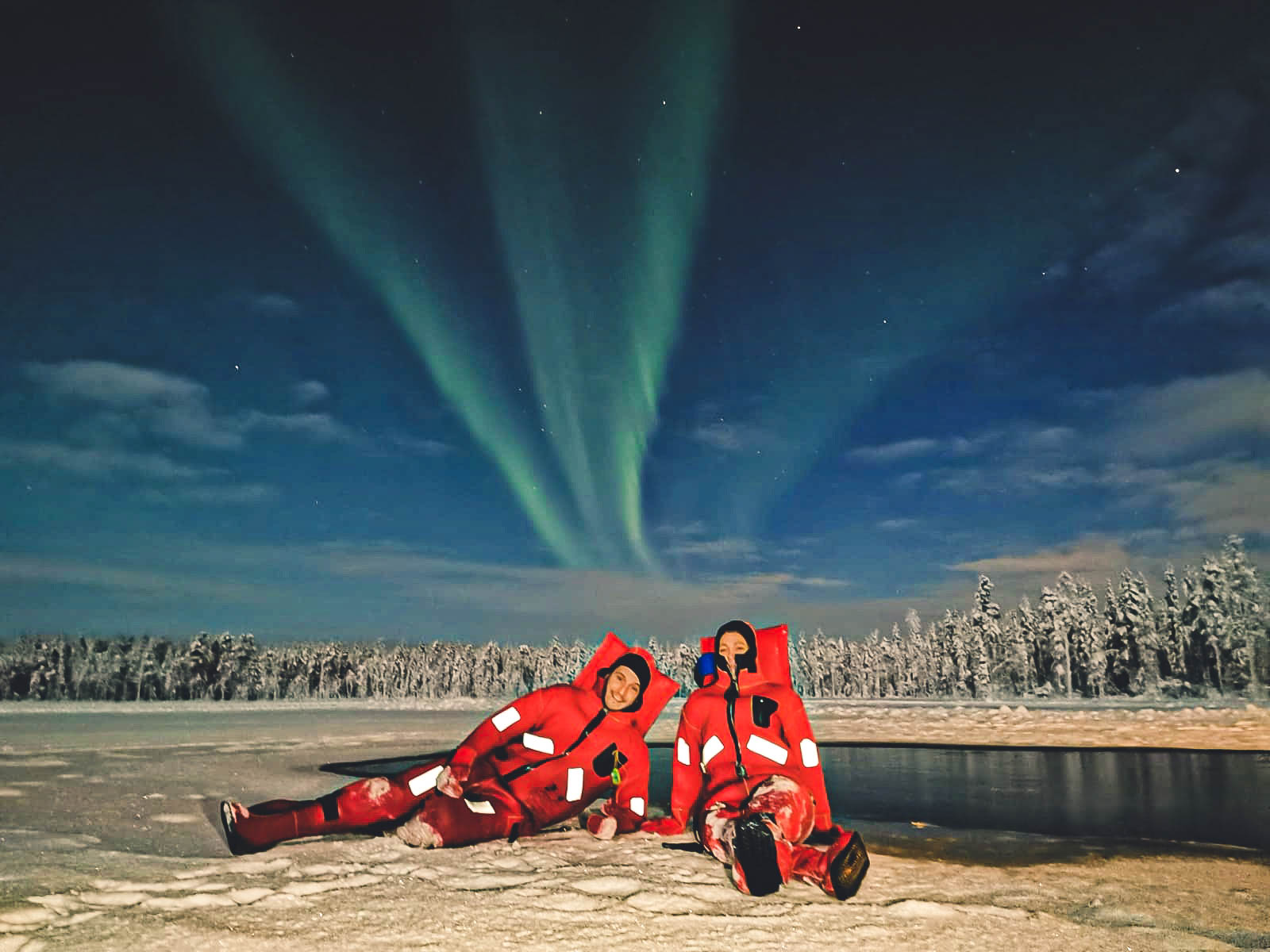 Aurora Arctic Ice Floating Tour in Rovaniemi: Witness Northern Light