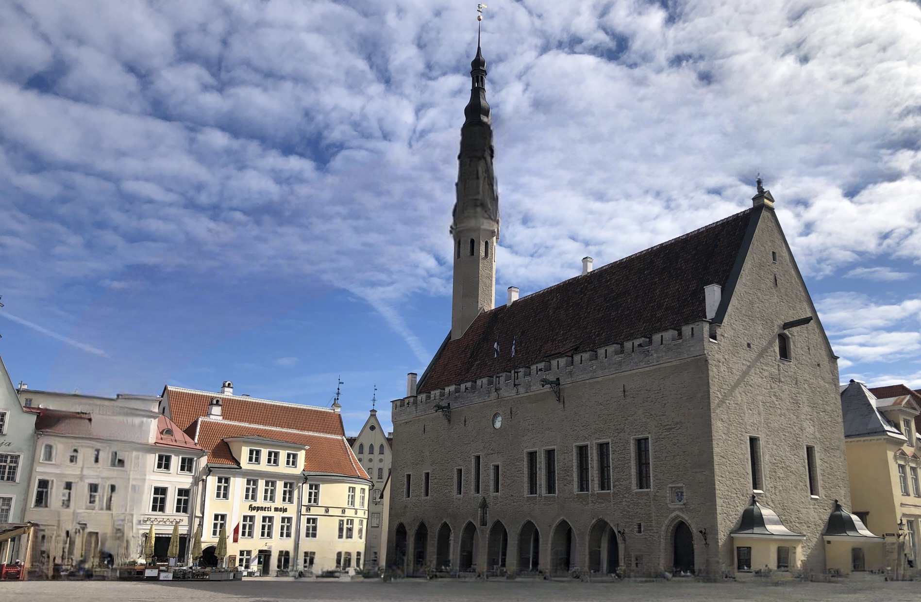 Express walking tour over Tallinn Old Town