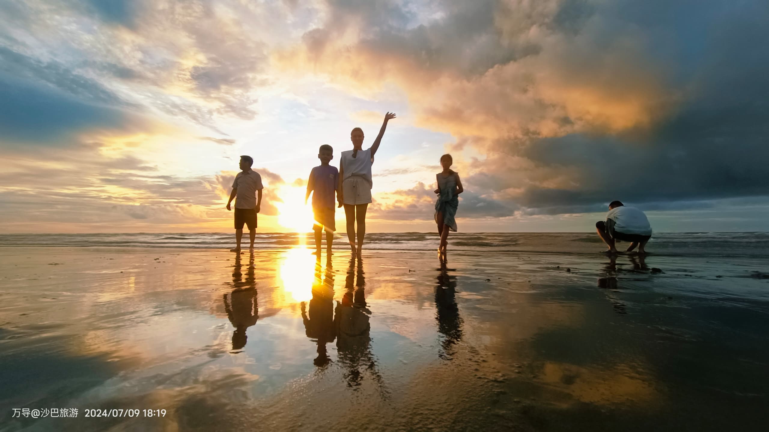 Bongawan 紅樹林遊船和螢火蟲之旅 (Bongawan Mangrove Cruise and Fireflies Tour)
