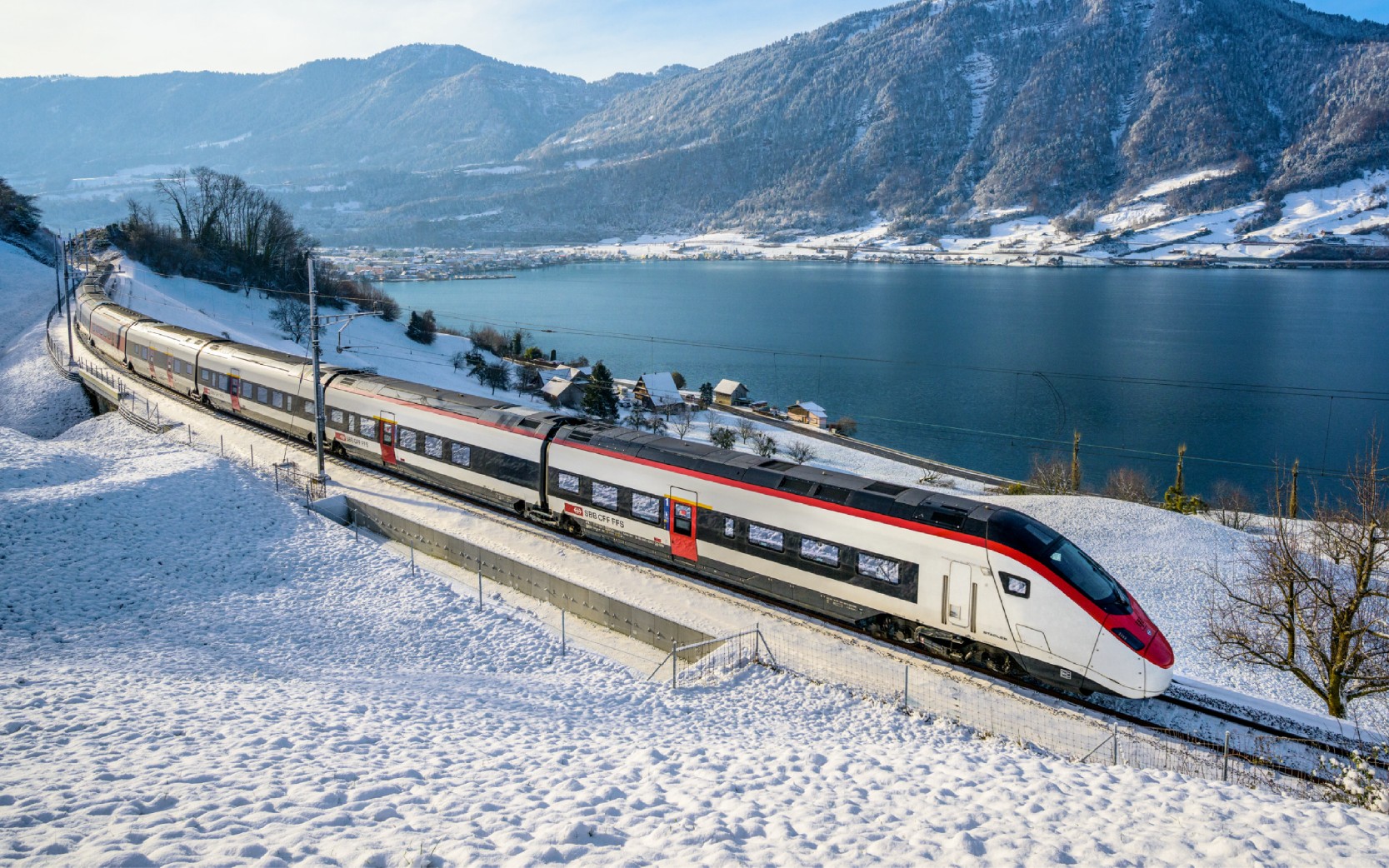 因特拉肯 (Interlaken) 至蘇黎世 (Zurich) 火車票（瑞士聯邦鐵路（SBB））