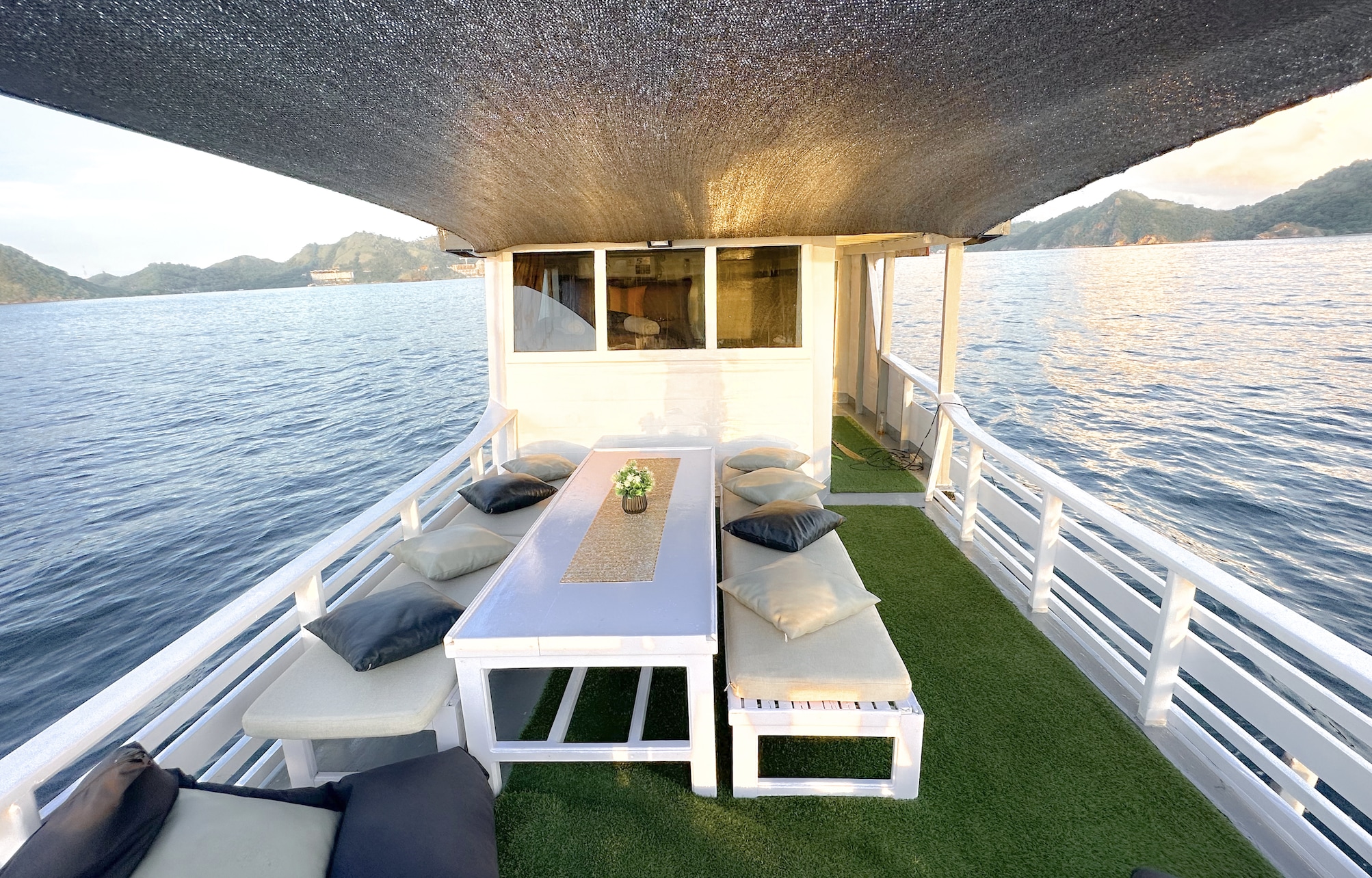 斯奈拉菲尼西科莫多島船宿之旅（Snayla Phinisi Sailing Komodo Liveaboard） 拉布安巴佐
