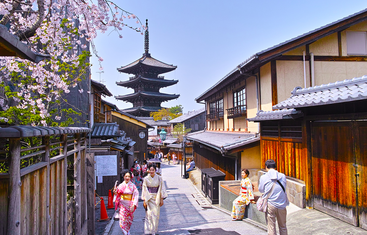 京都清水寺·二條坂·金剛寺·八坂庚申堂·醍醐寺·宇治平等院·源氏物語博物館一日遊｜大阪/京都出發