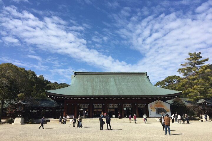 Kashihara City, Kashihara Jingu & Mausoleum of Emperor Jimmu Tour