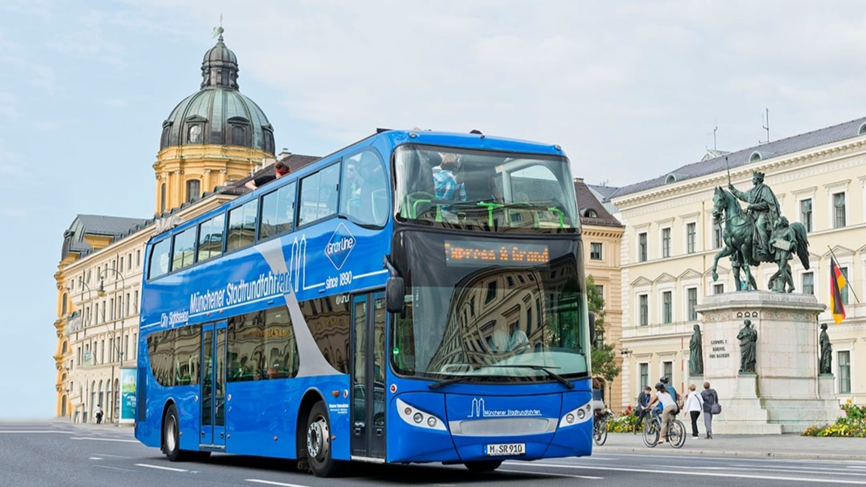 以您自己的步調探索城市,在各個停靠站隨意上下車 以您自己的步調探索城市,在各個停靠站隨意上下車