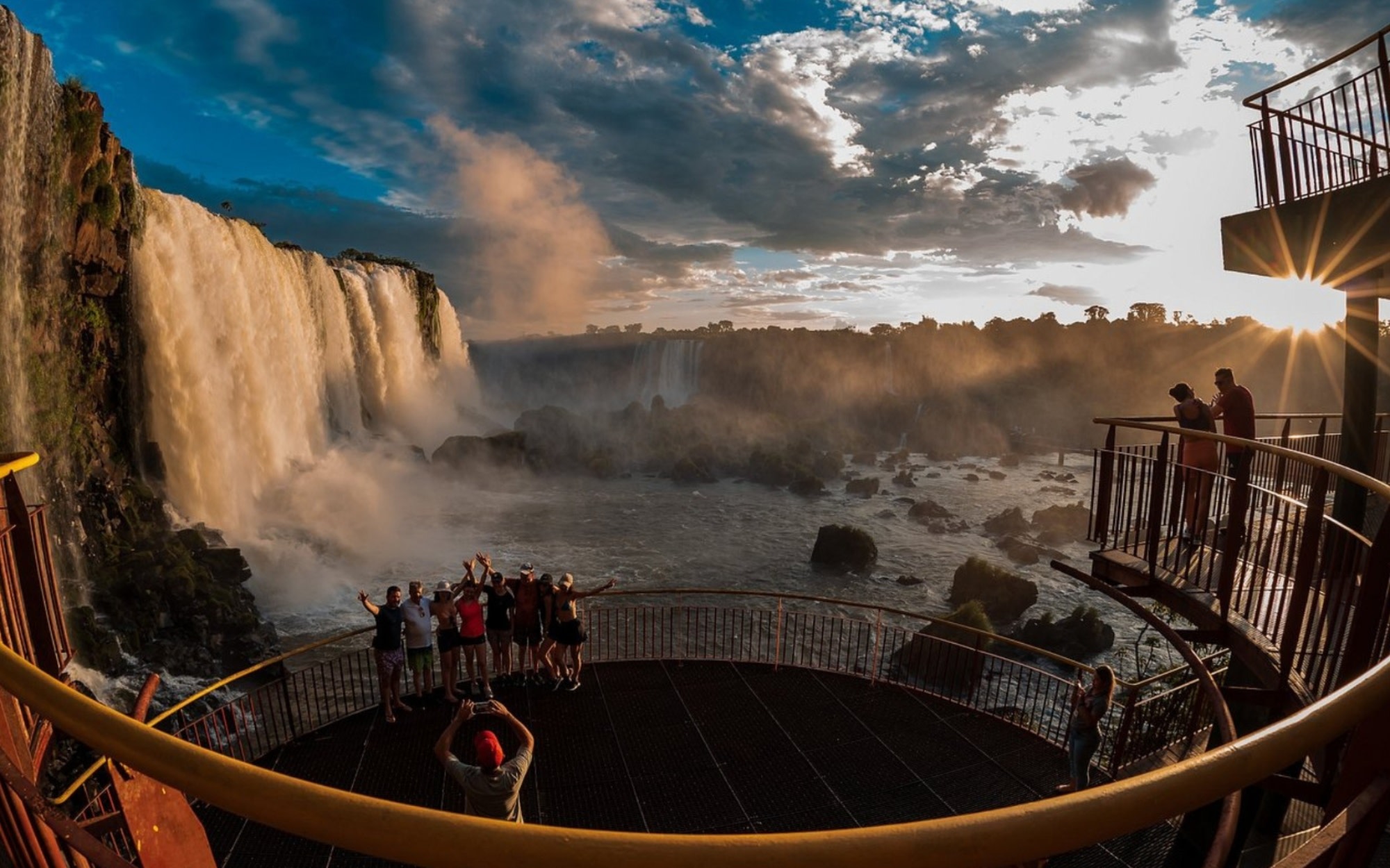 Iguazu Falls With Brazil & Argentina Highlights Private Full-Day Tour