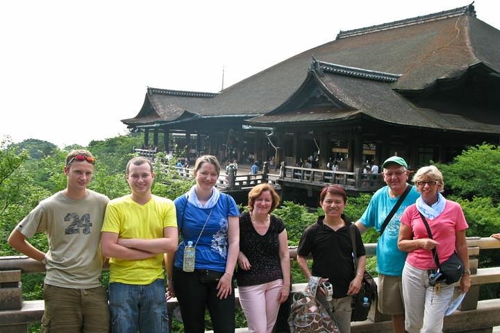 Private Kyoto Tour with Licensed Guide & Vehicle (Max 15 persons)