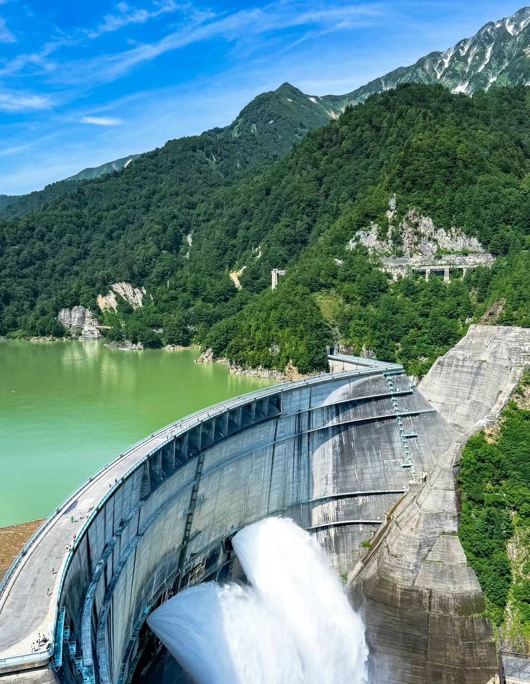 立山黑部阿爾卑斯山脈路線上高地2天1夜夏季之旅（名古屋出發）