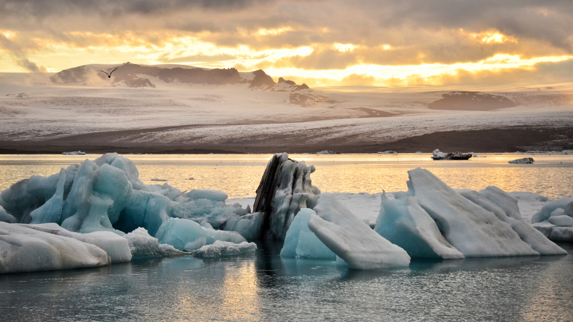 Immerse yourself in the magic of nature’s icy creations and tranquil serenity