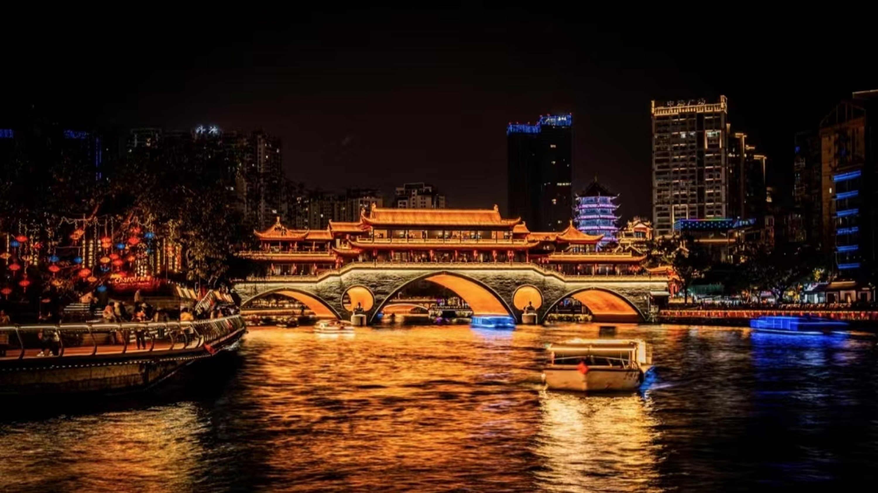 Jinjiang Cruise - Select the must-visit night tour spots in Chengdu, take a boat to enjoy the beautiful night view of Chengdu